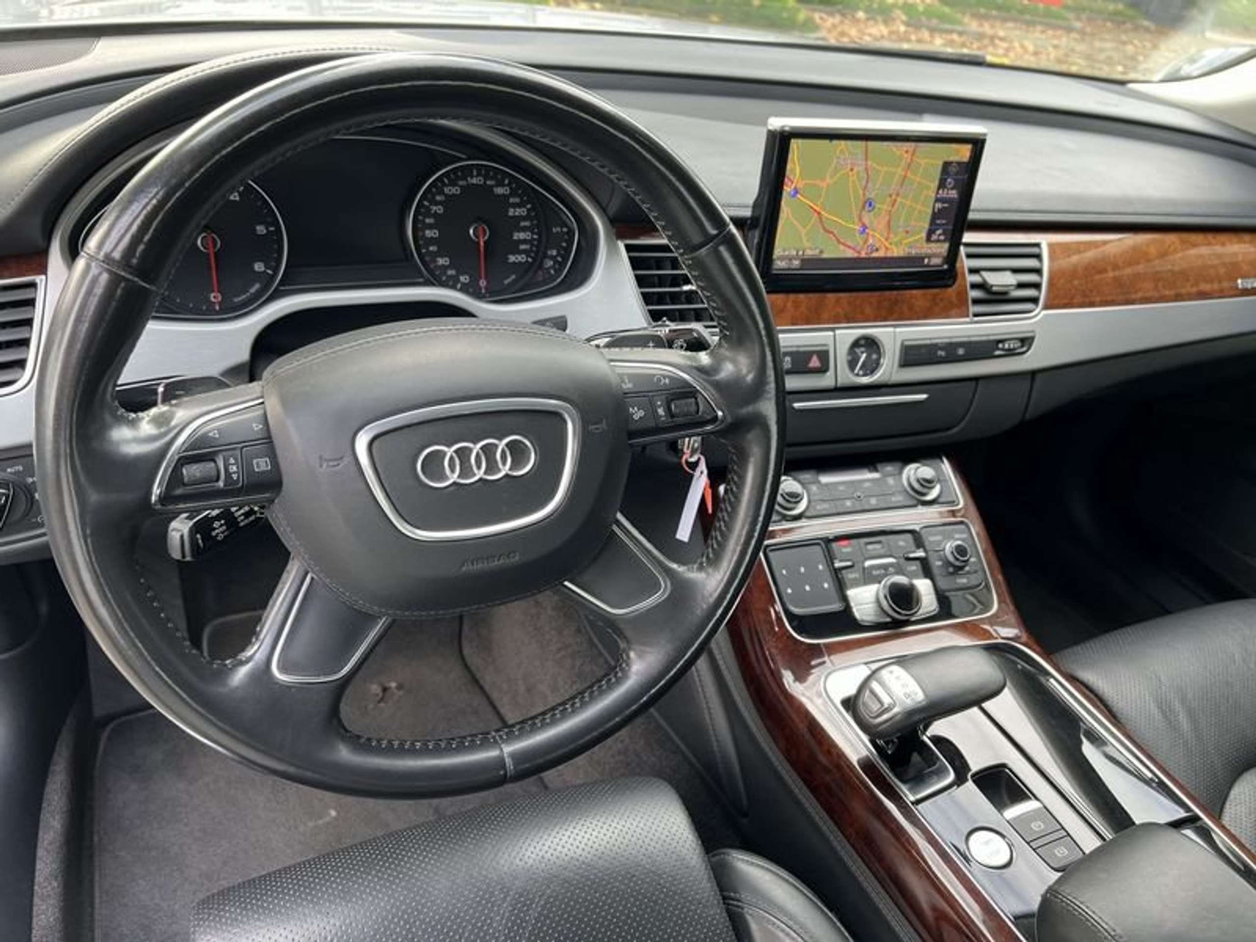 Audi - A8