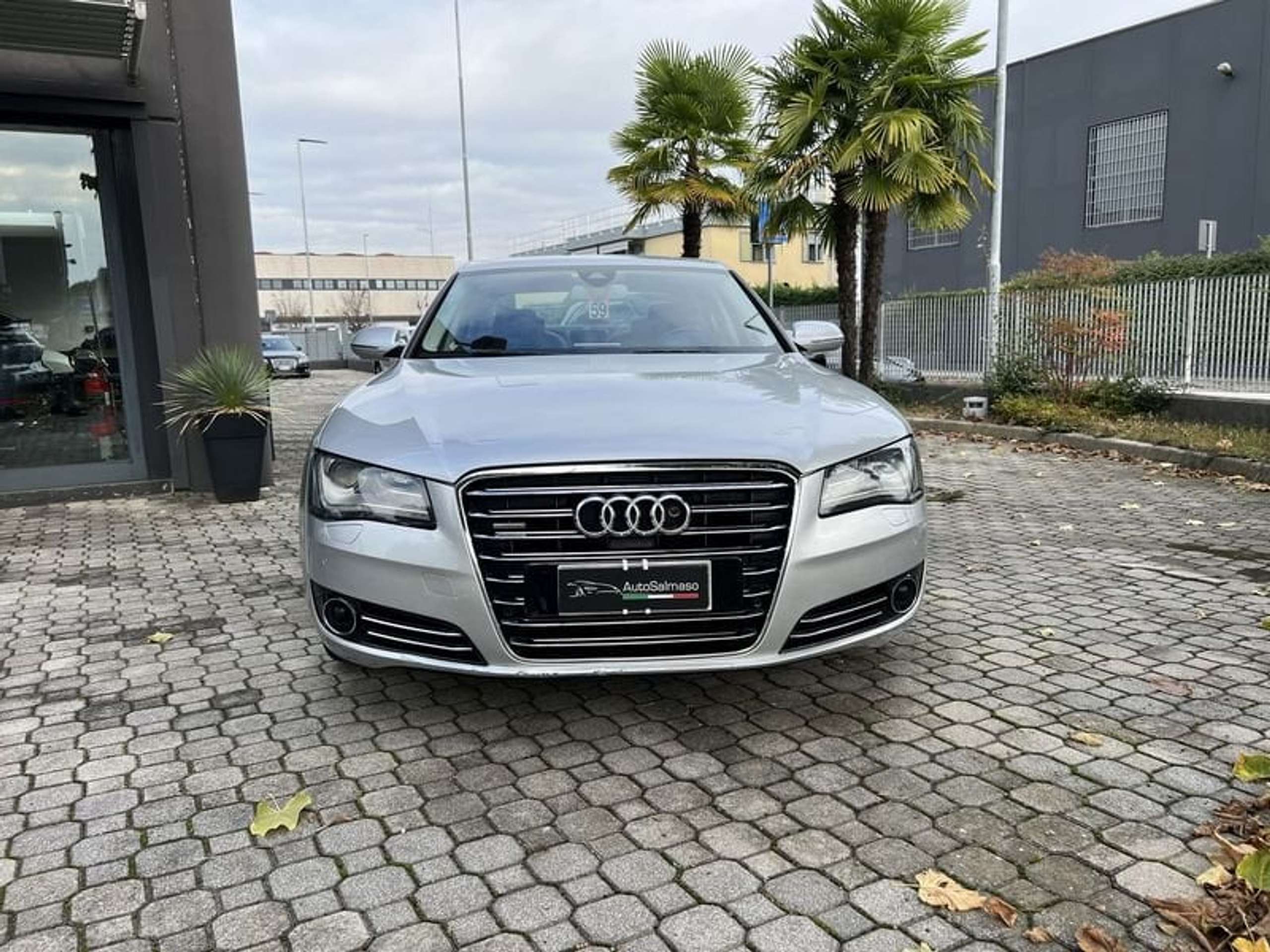 Audi - A8