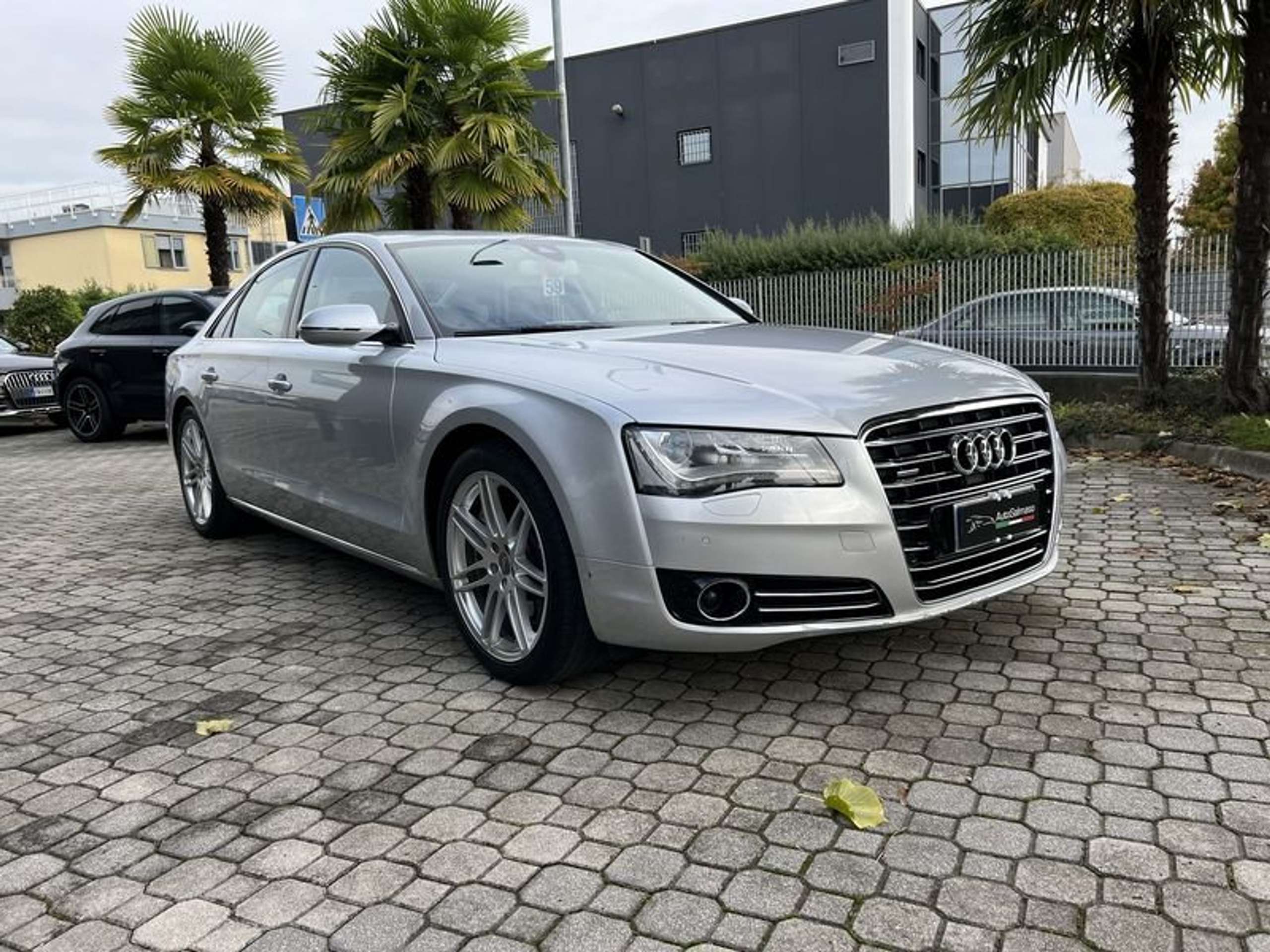 Audi - A8