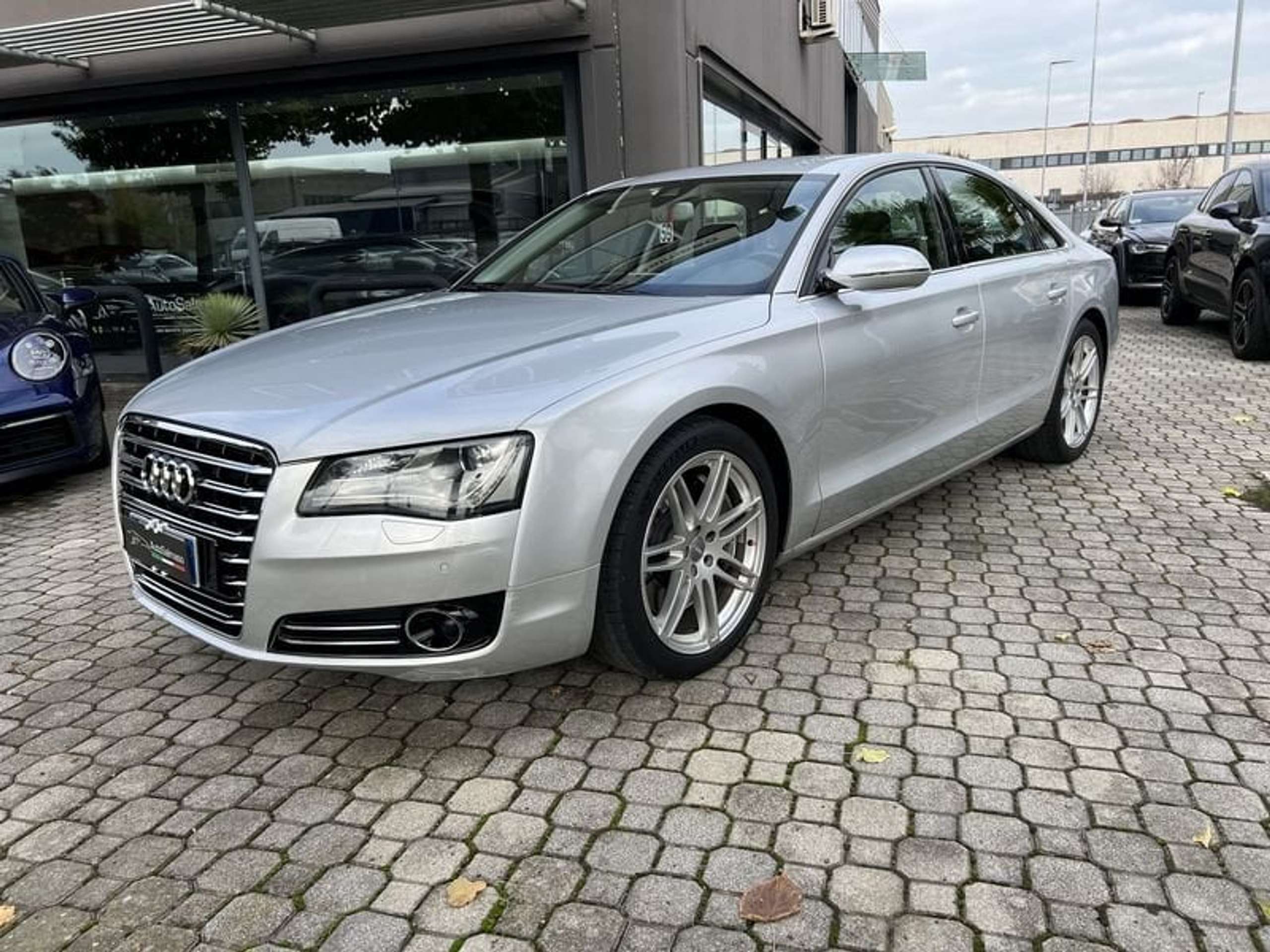 Audi - A8