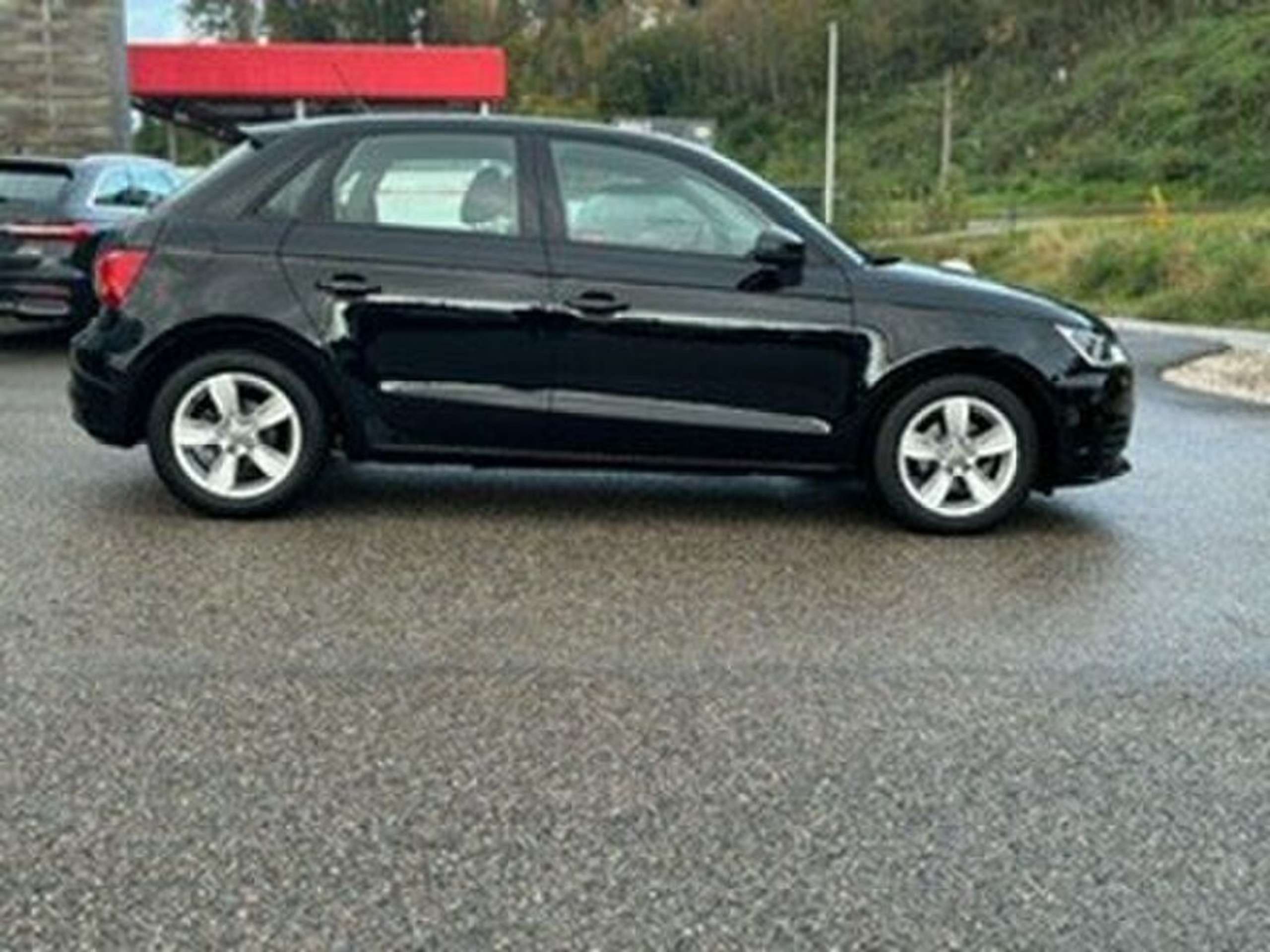 Audi - A1