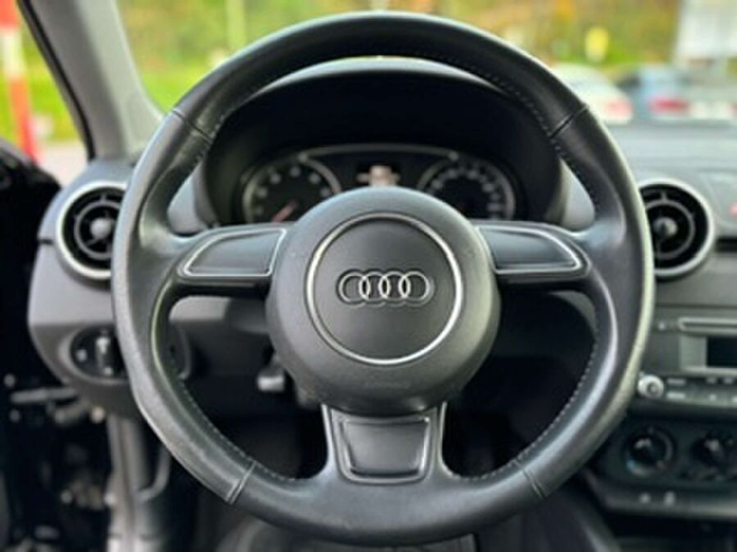 Audi - A1