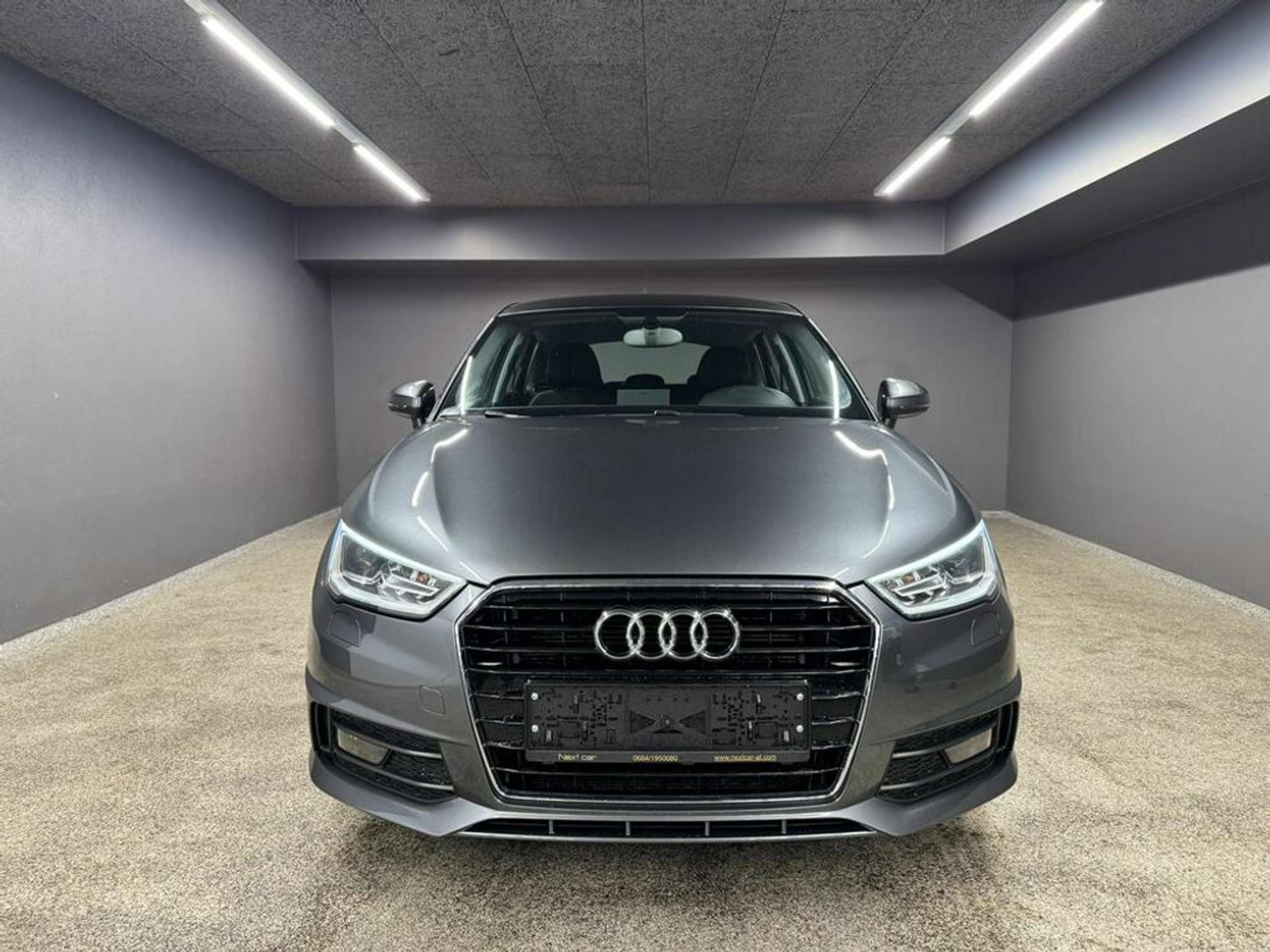 Audi - A1