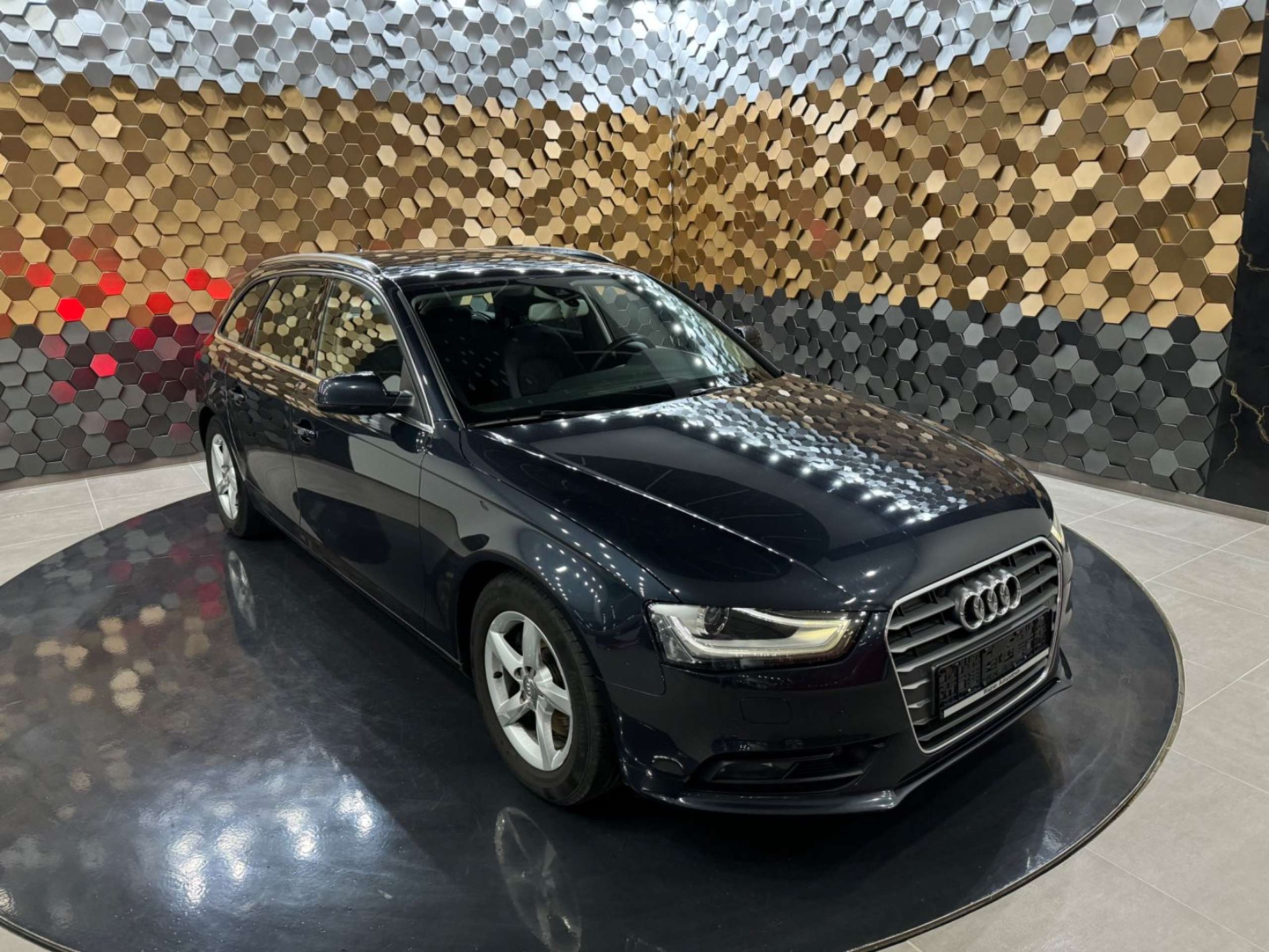 Audi - A4