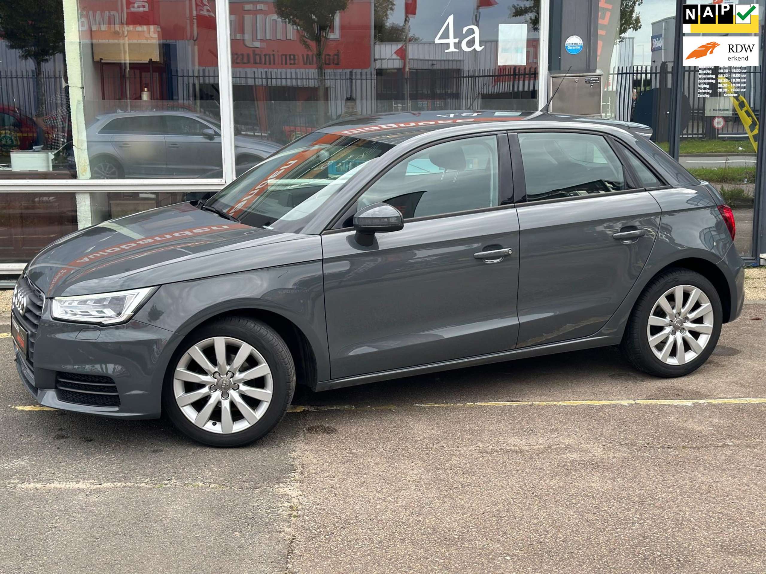 Audi - A1