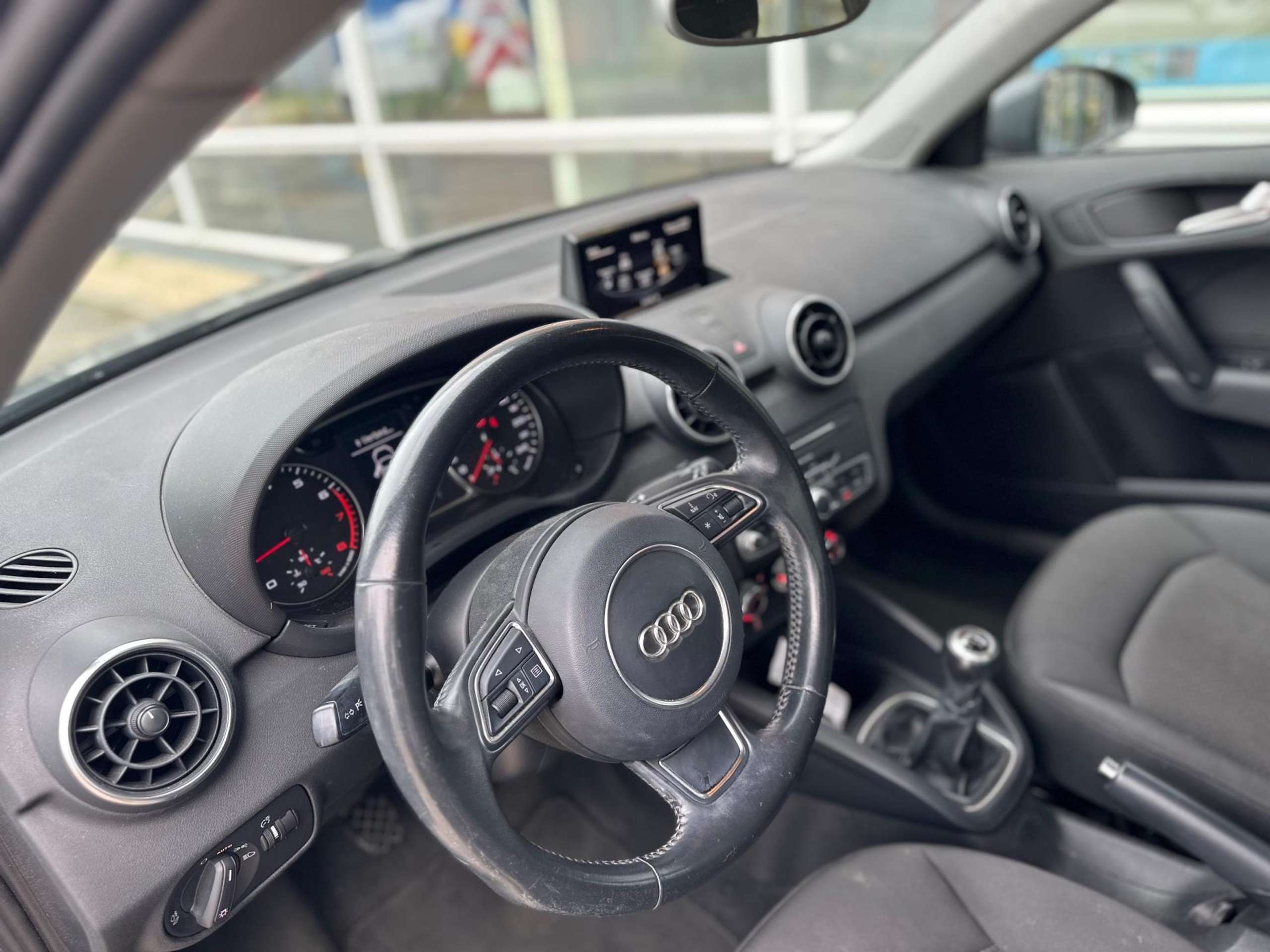 Audi - A1