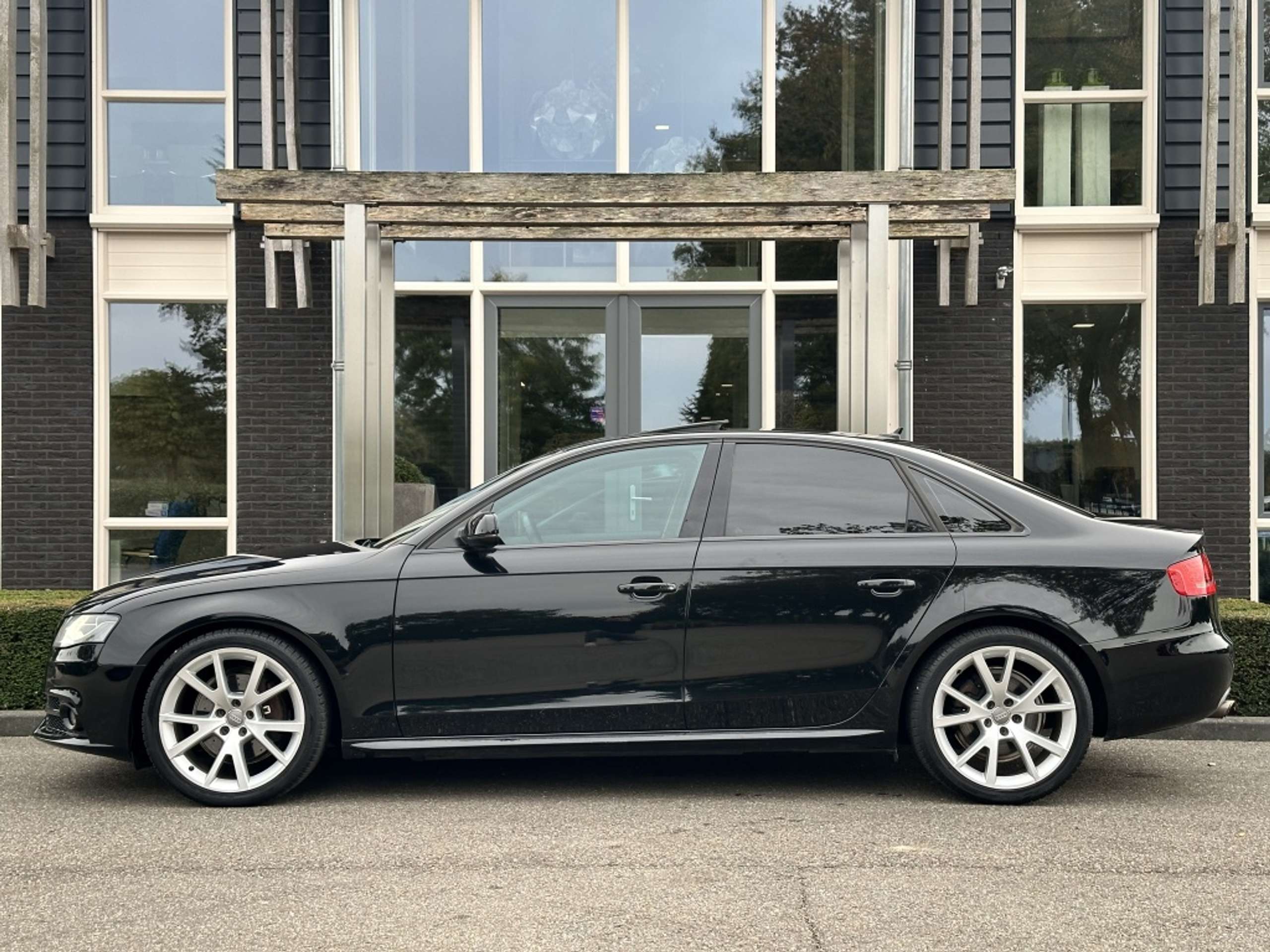 Audi - A4