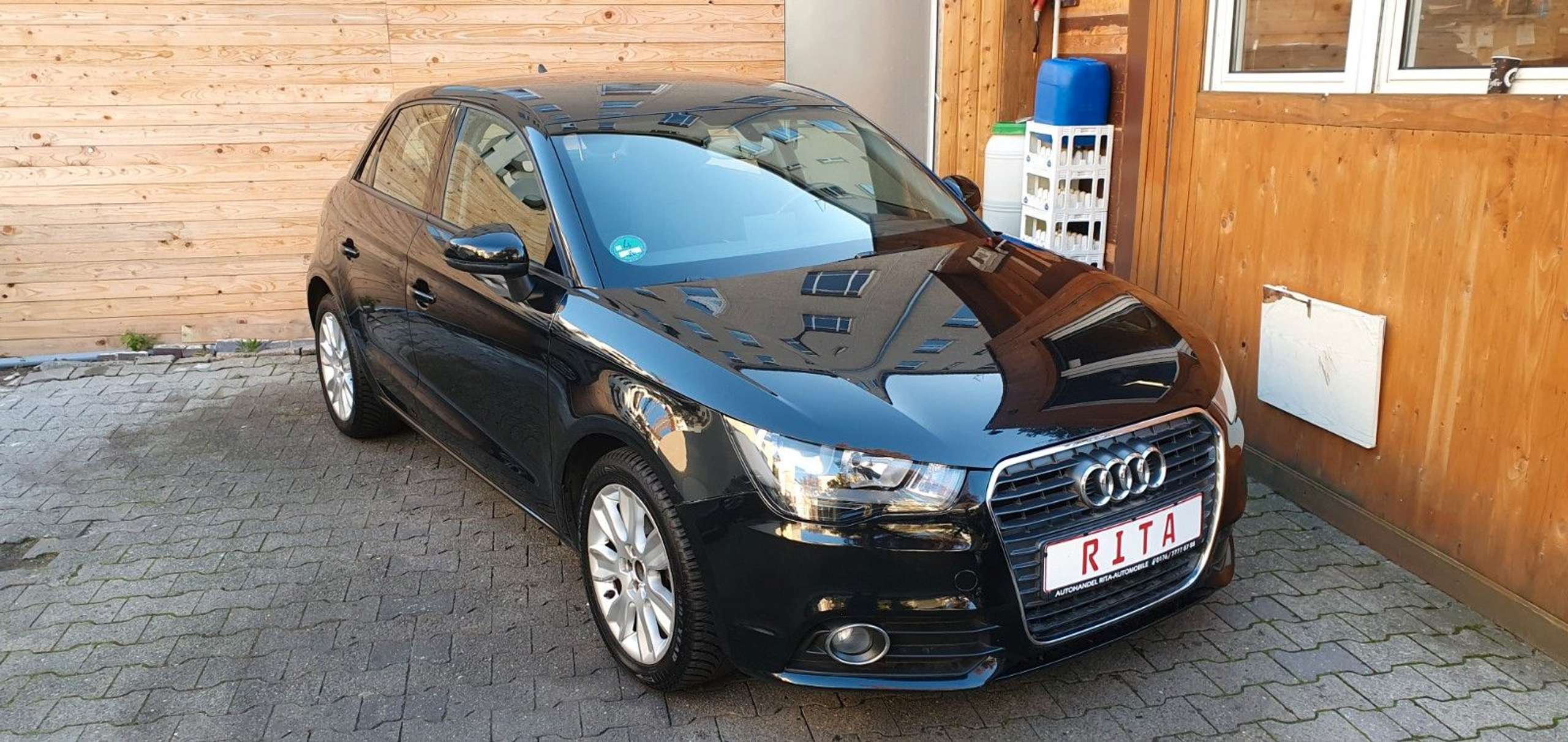 Audi - A1