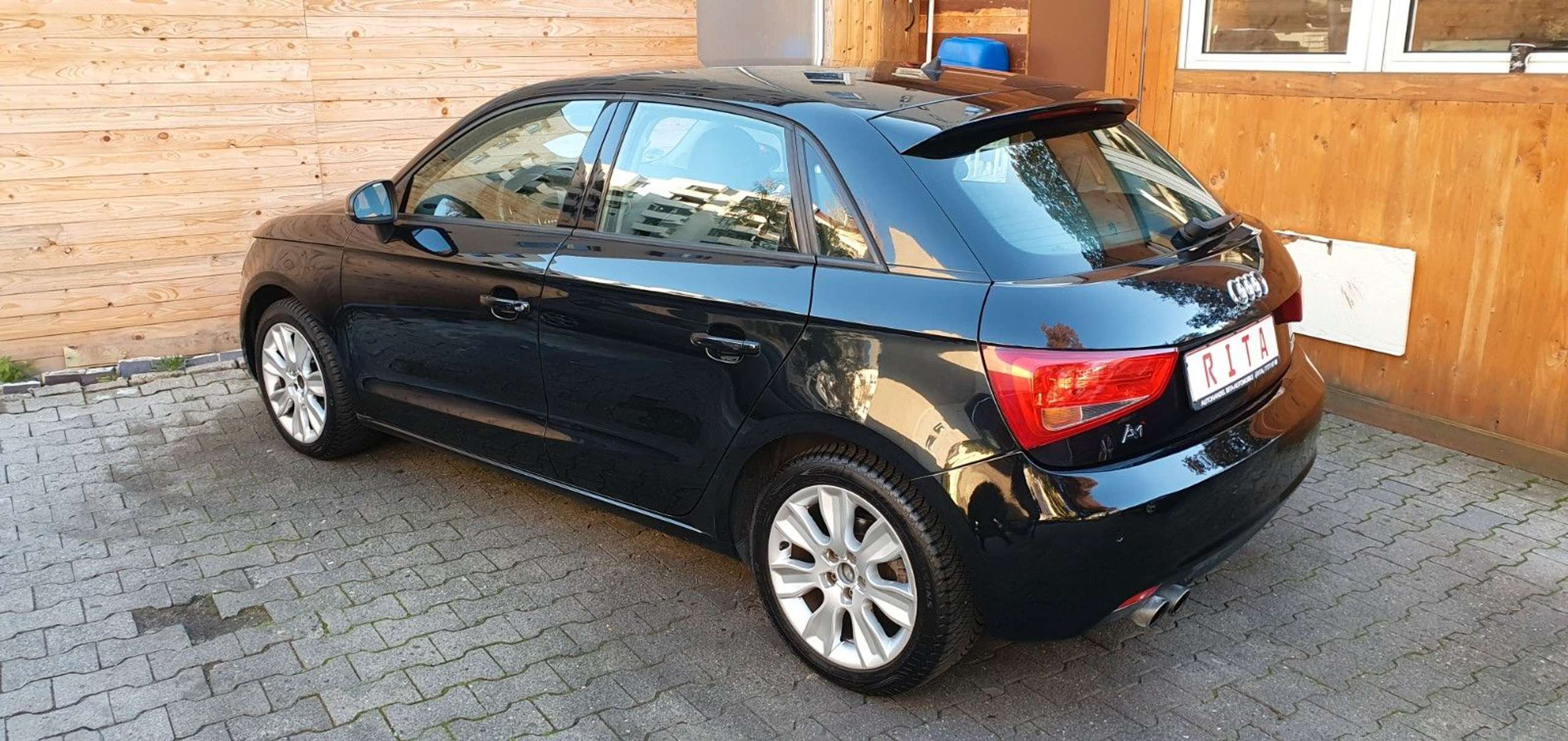 Audi - A1