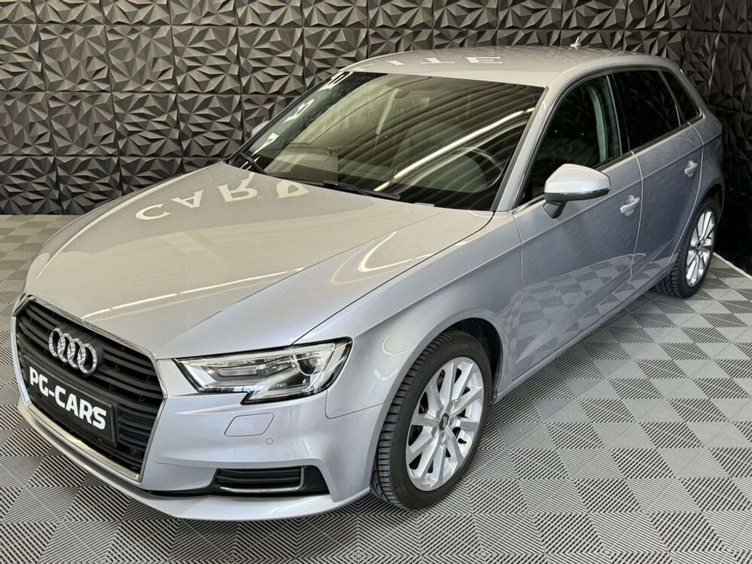 Audi - A3