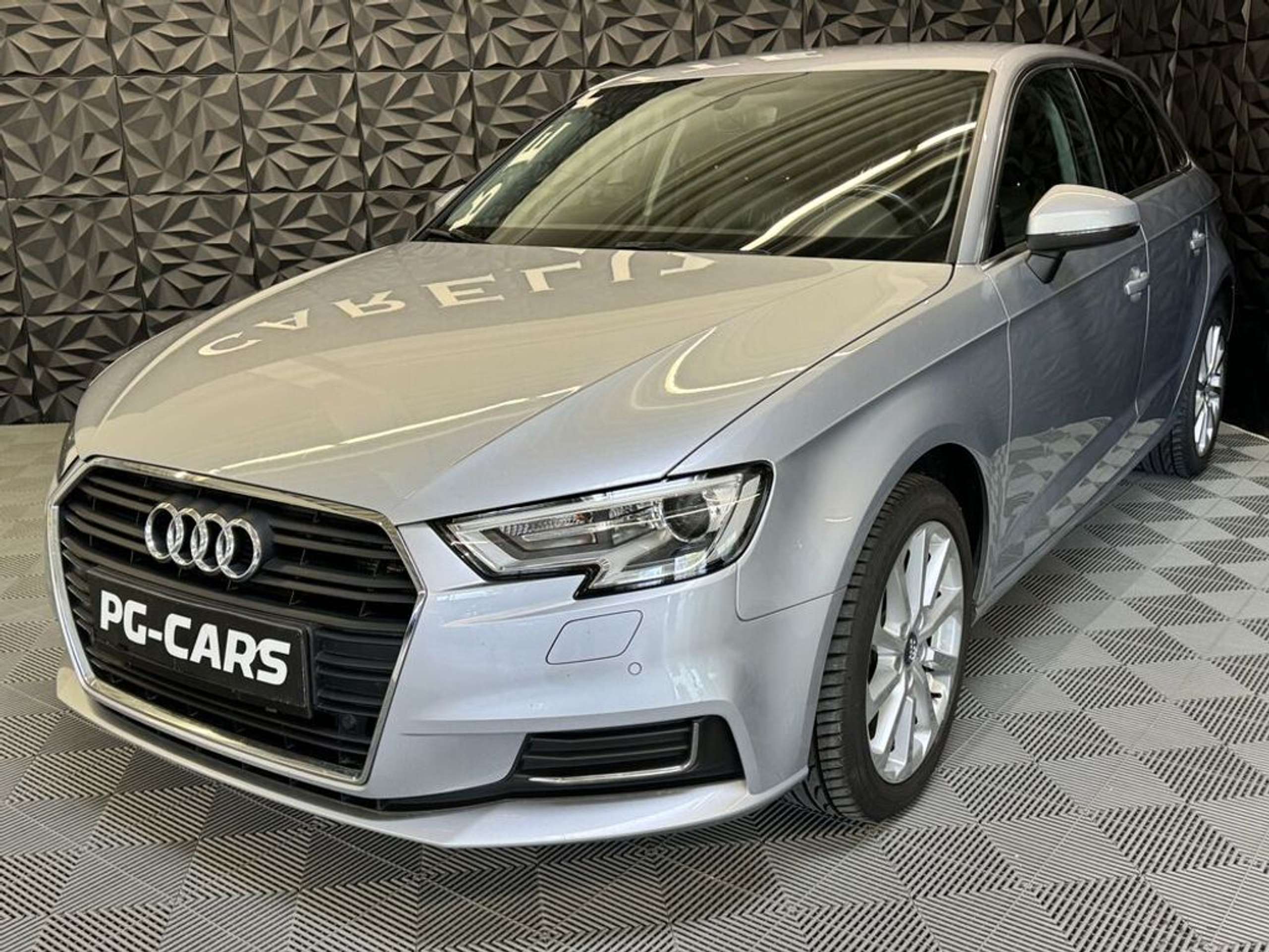 Audi - A3