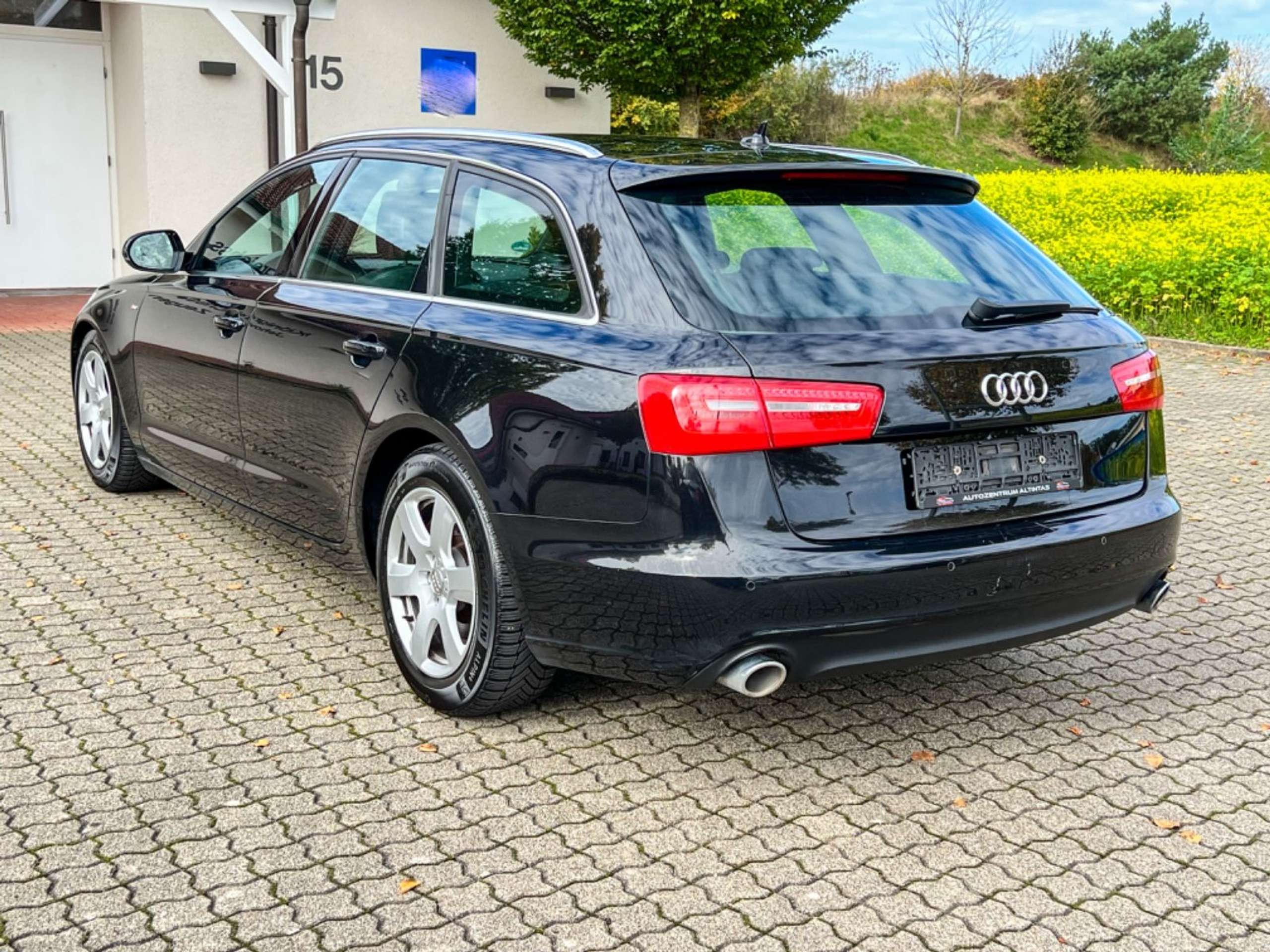 Audi - A6