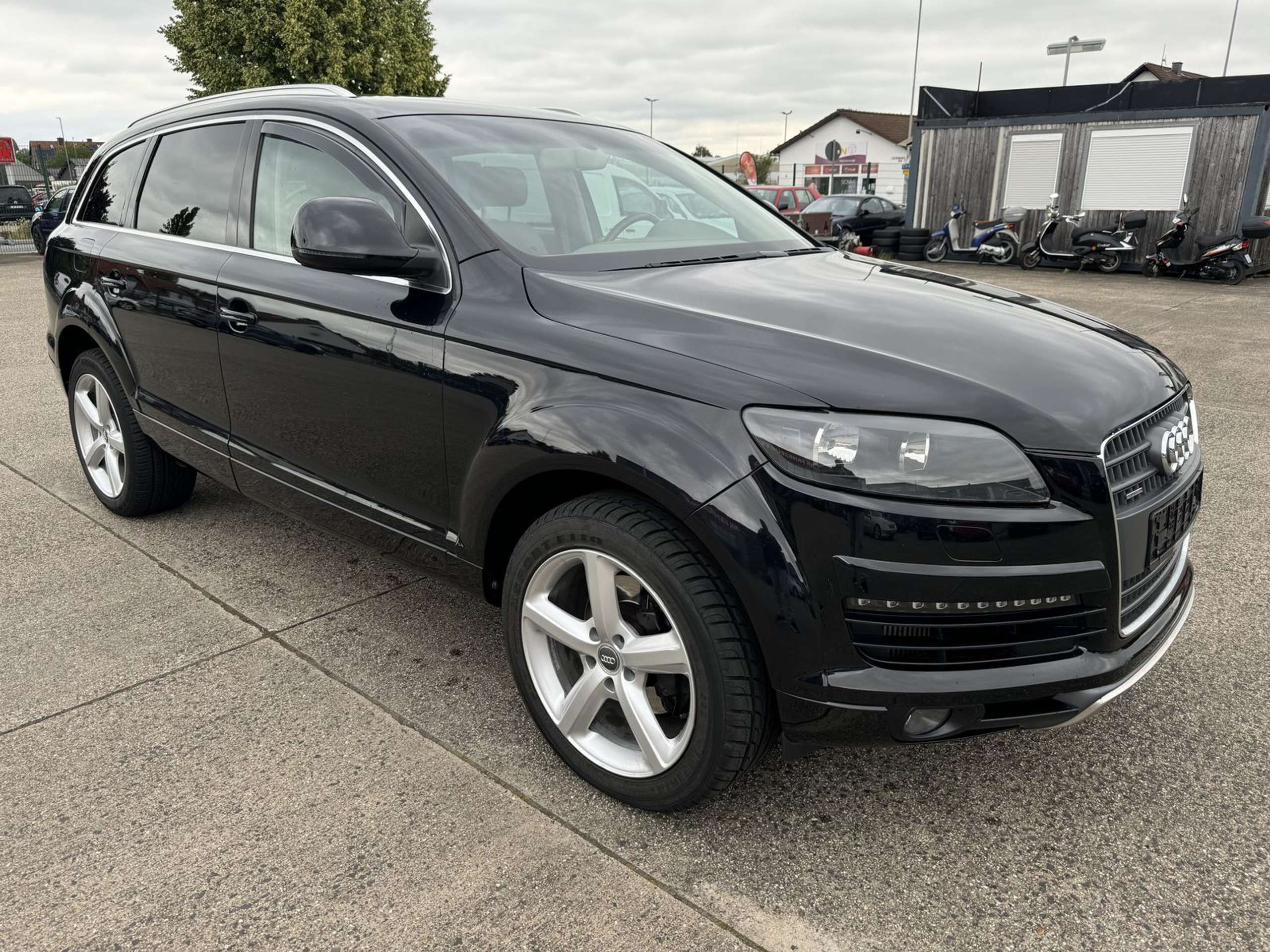 Audi - Q7