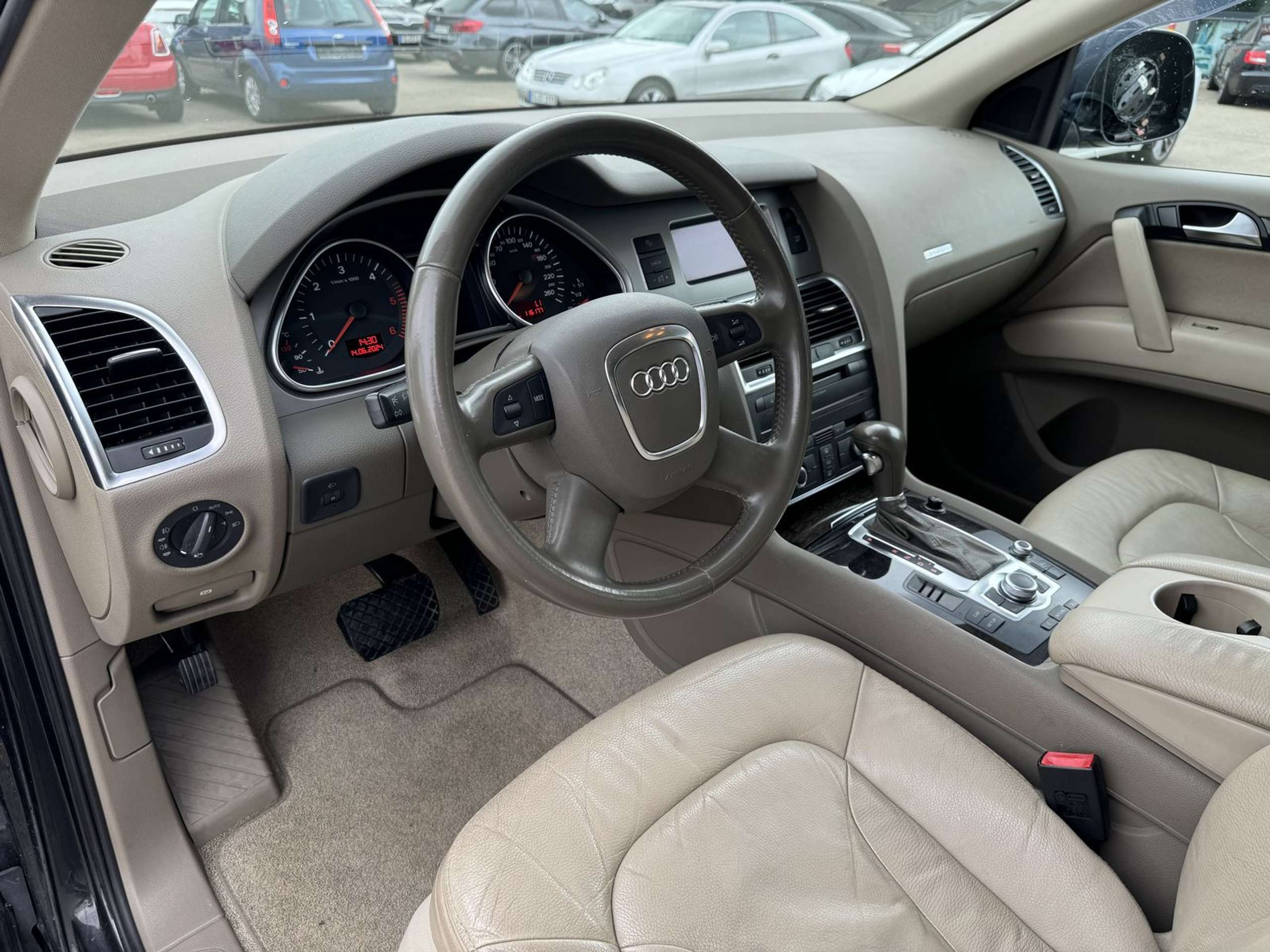 Audi - Q7