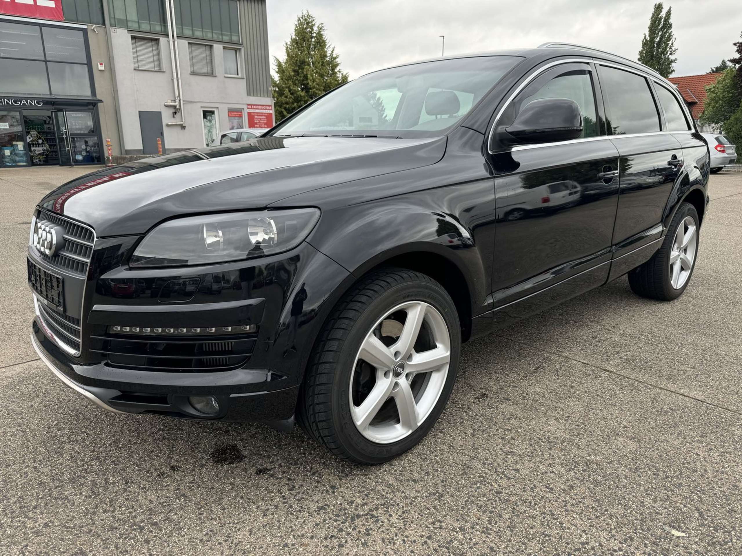 Audi - Q7