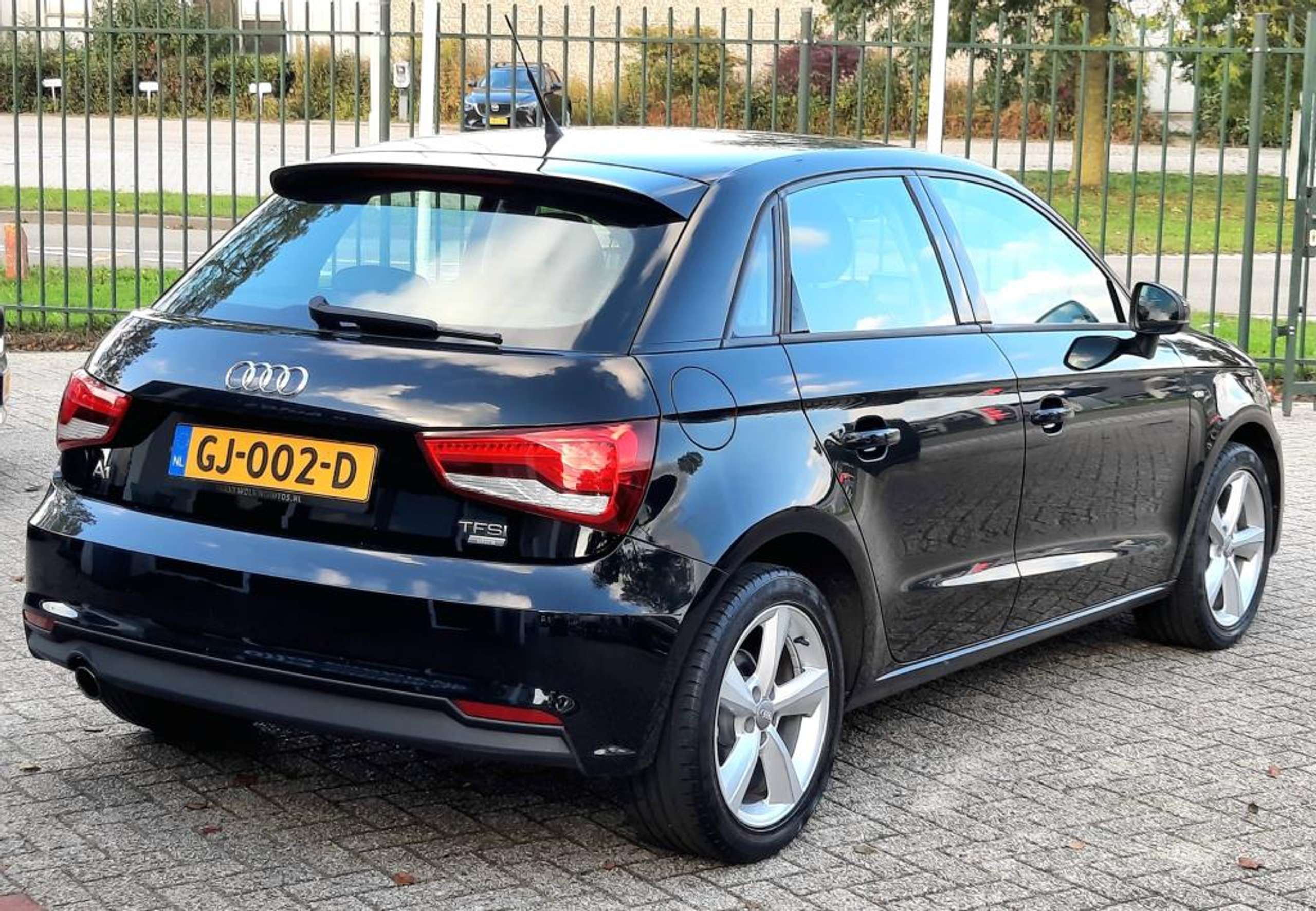 Audi - A1