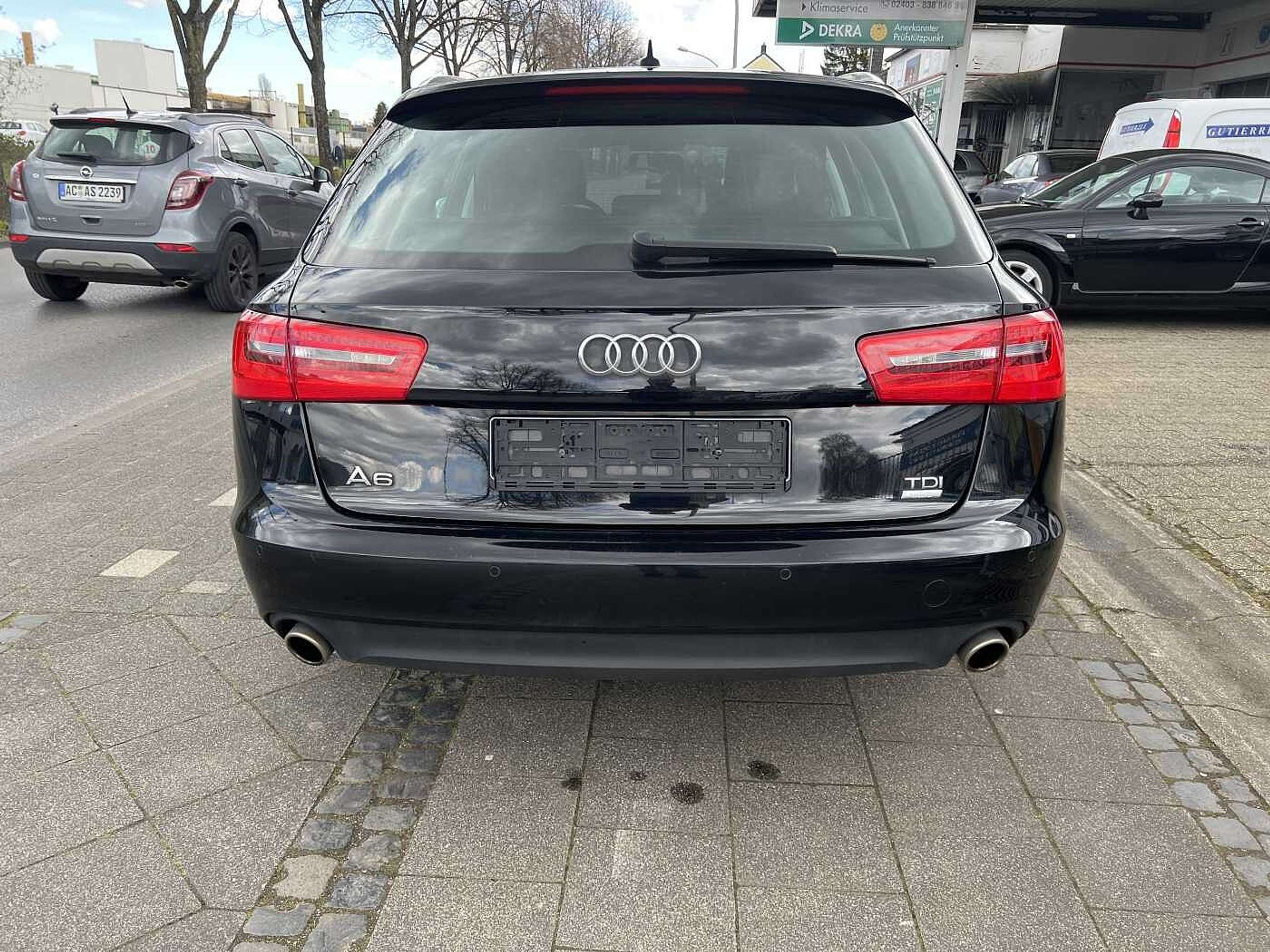 Audi - A6