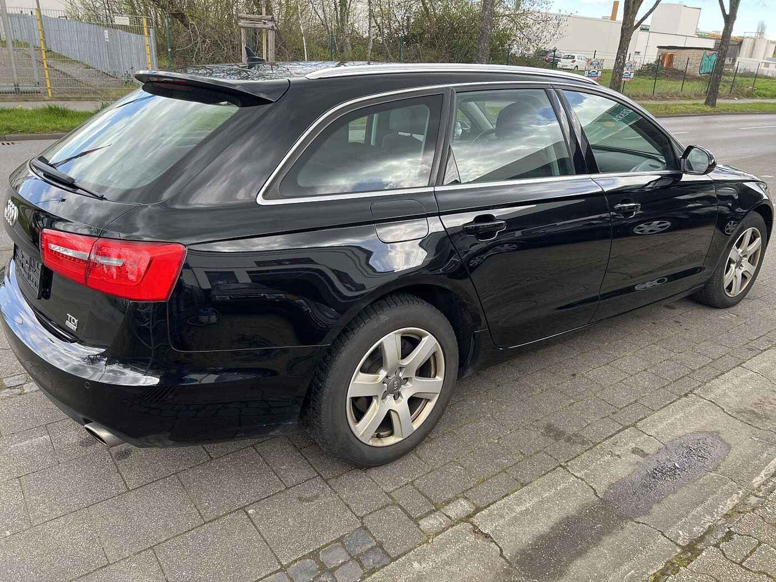 Audi - A6