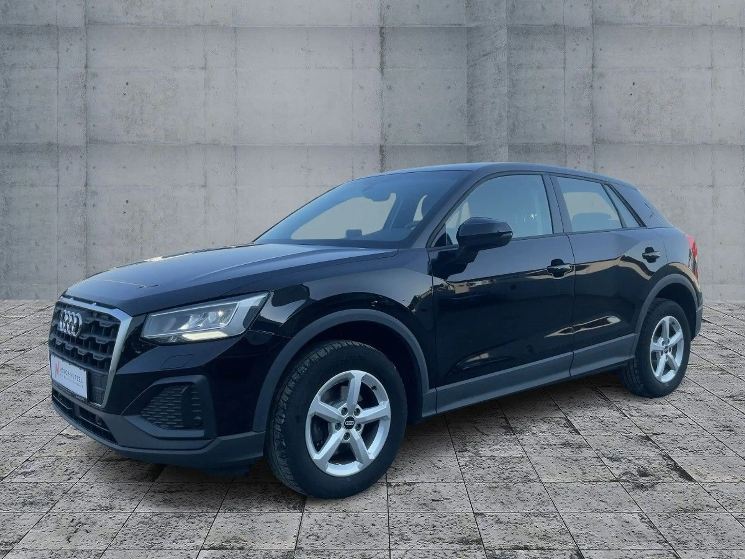 Audi - Q2