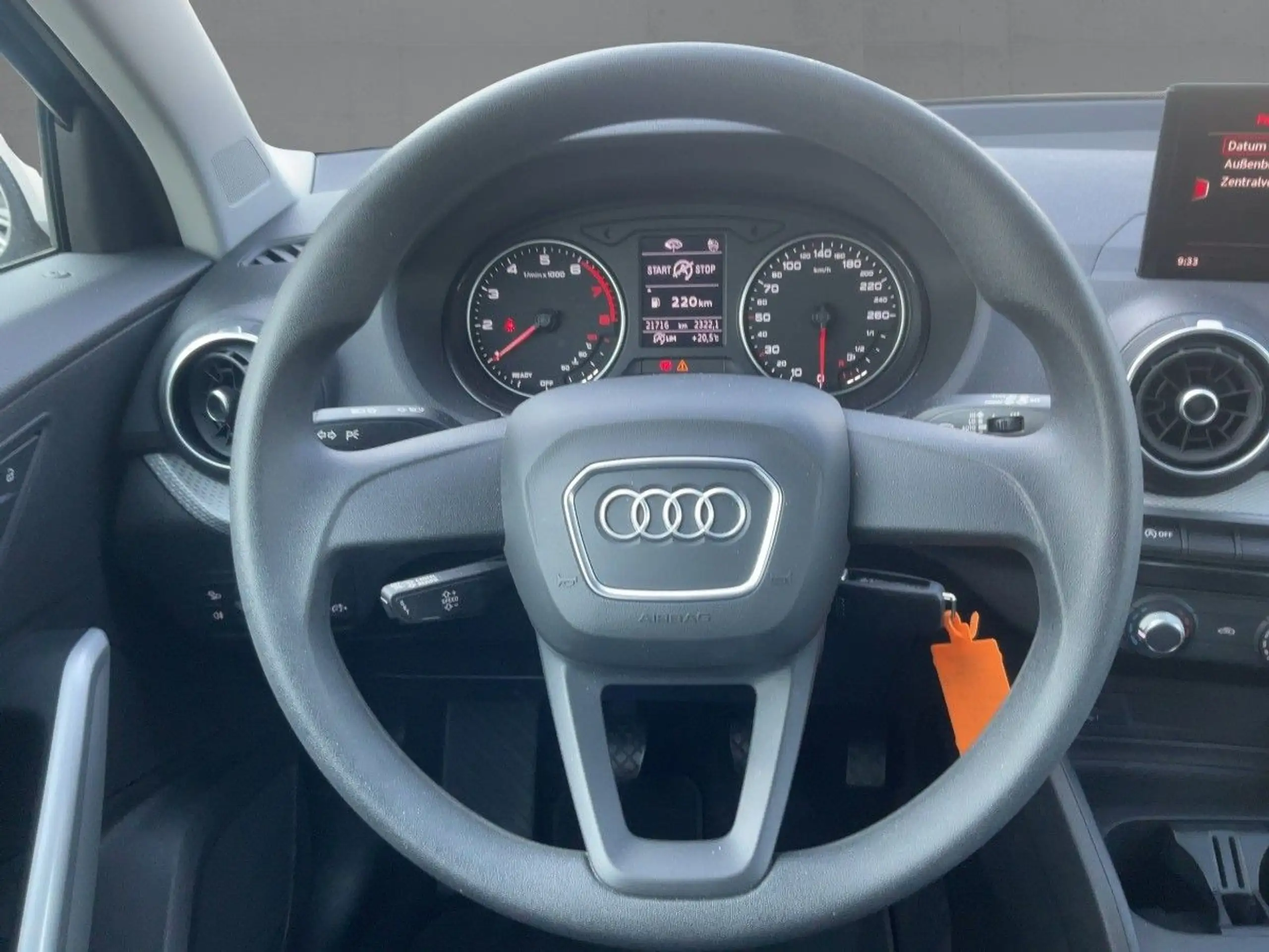 Audi - Q2