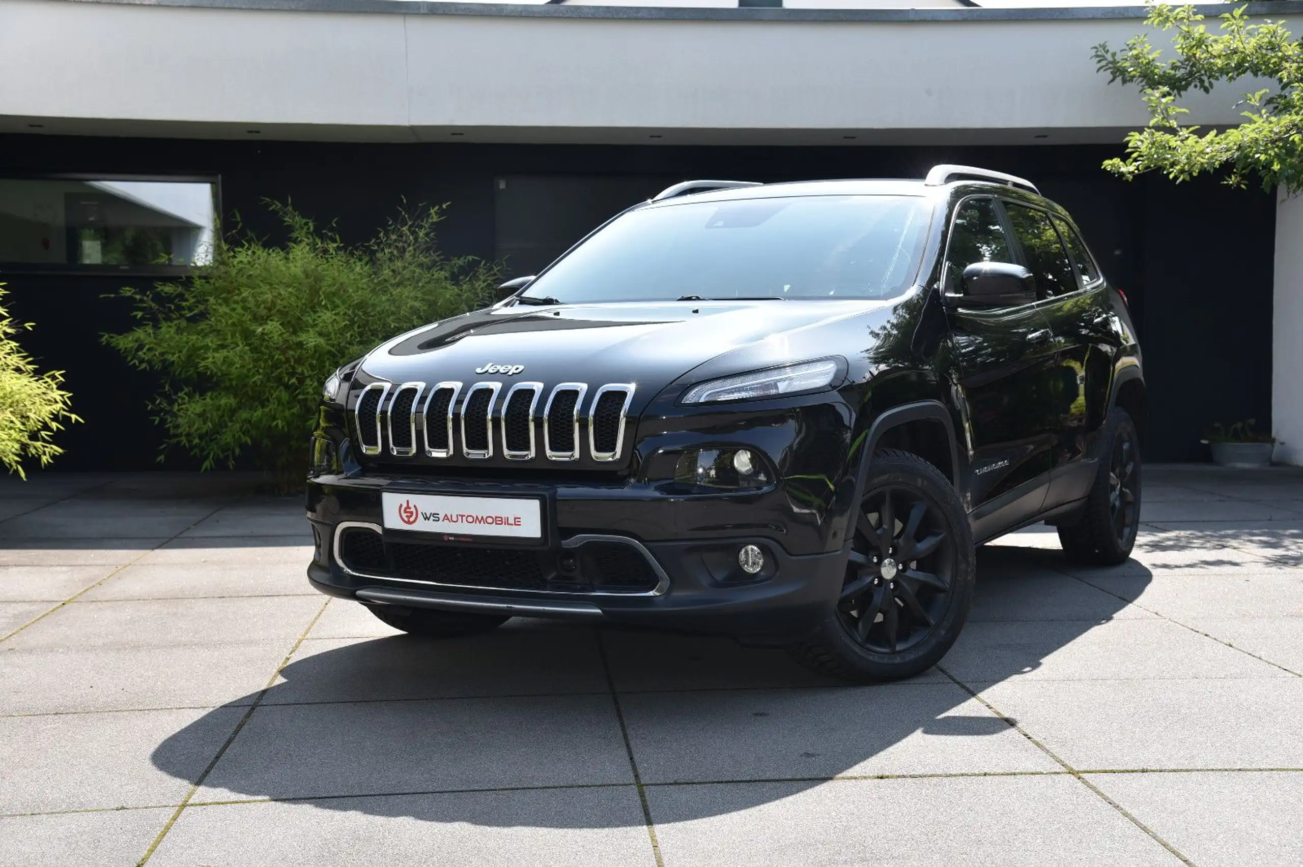 Jeep - Cherokee