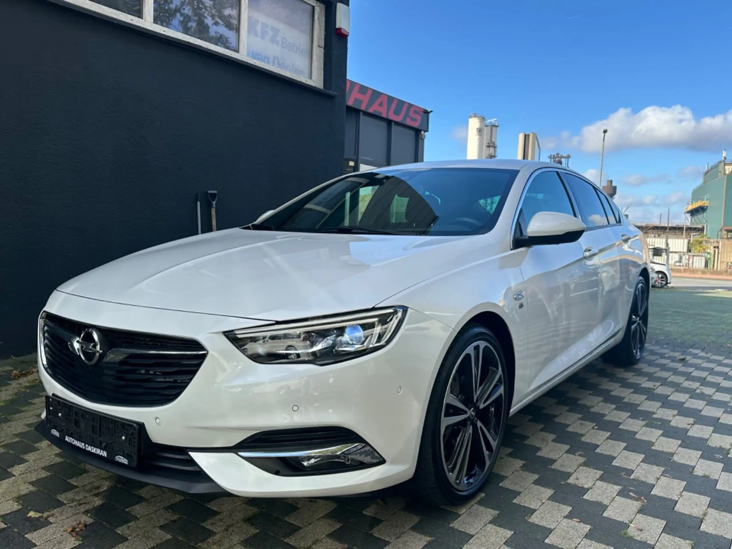 Opel - Insignia