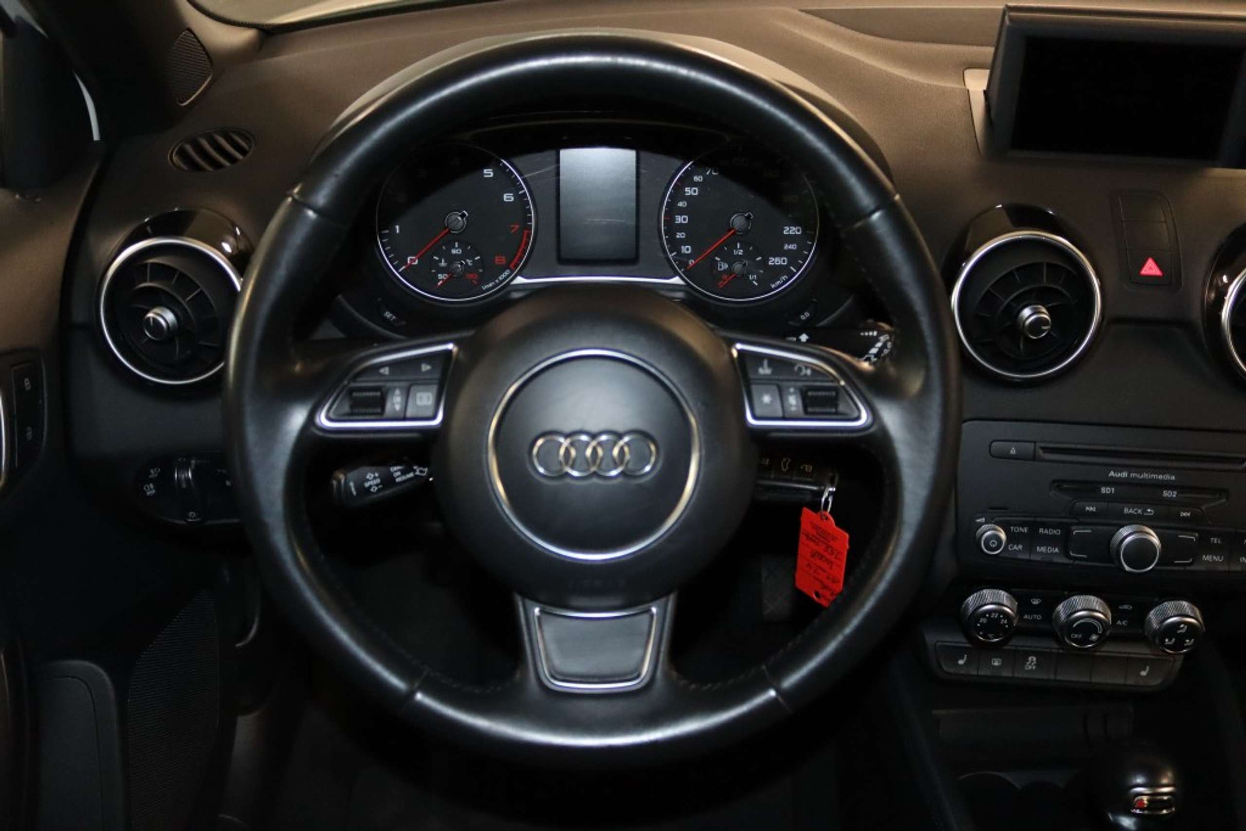 Audi - A1