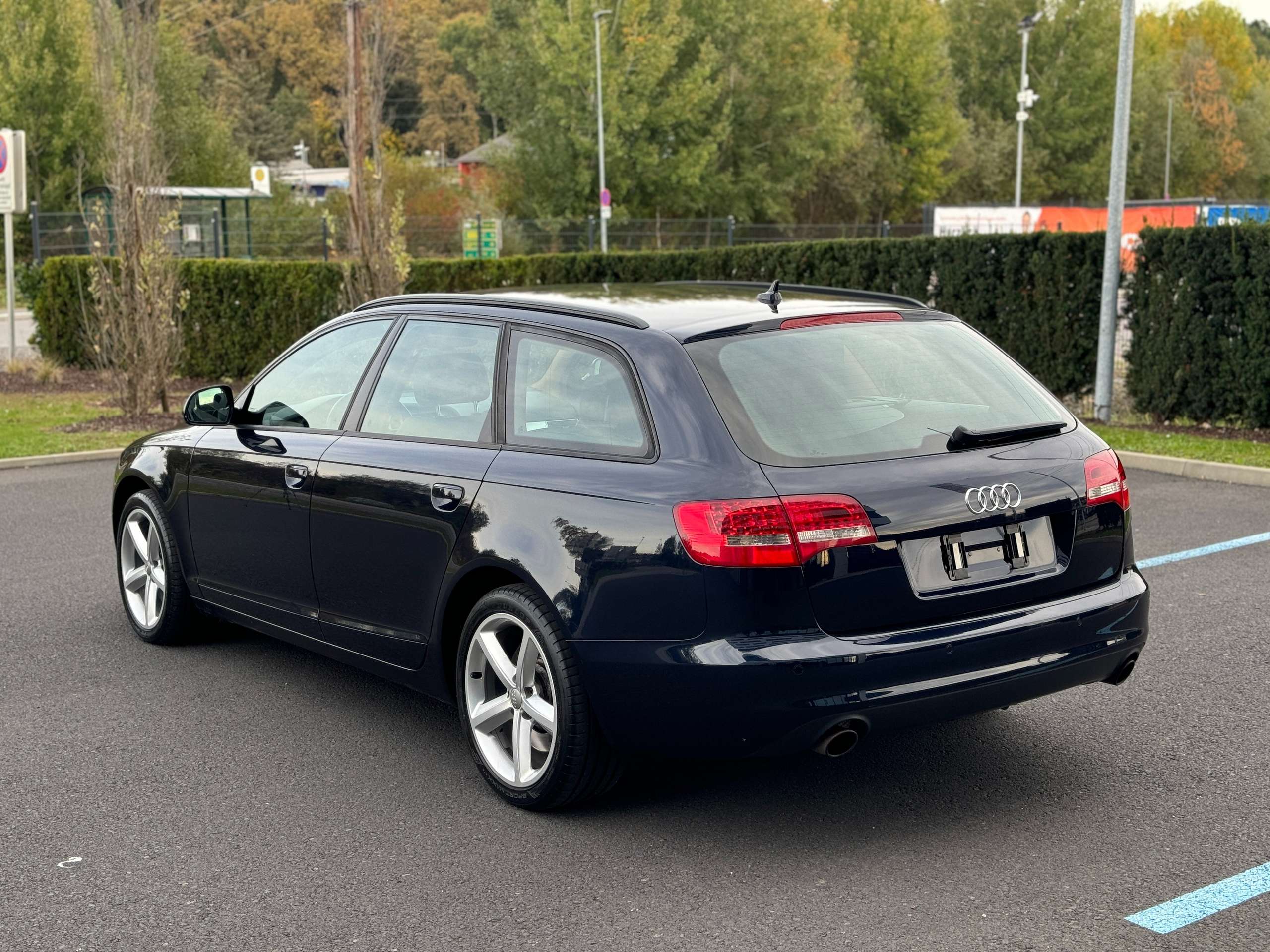 Audi - A6