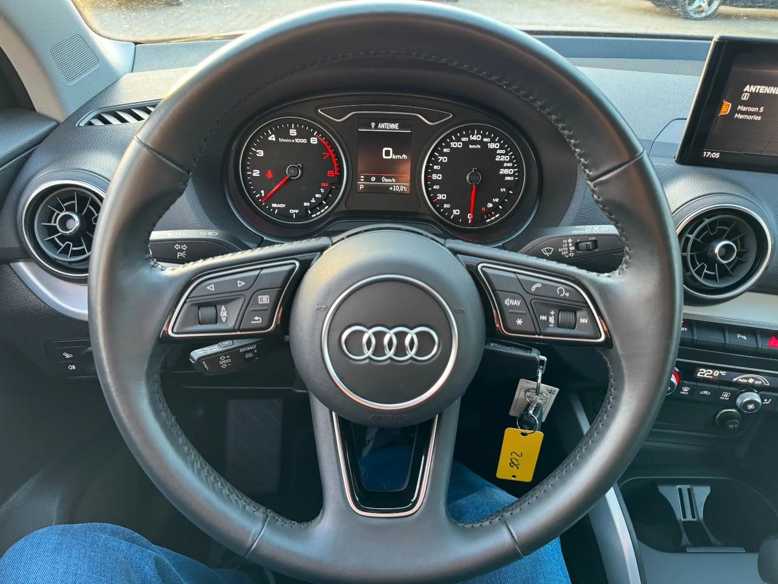 Audi - Q2