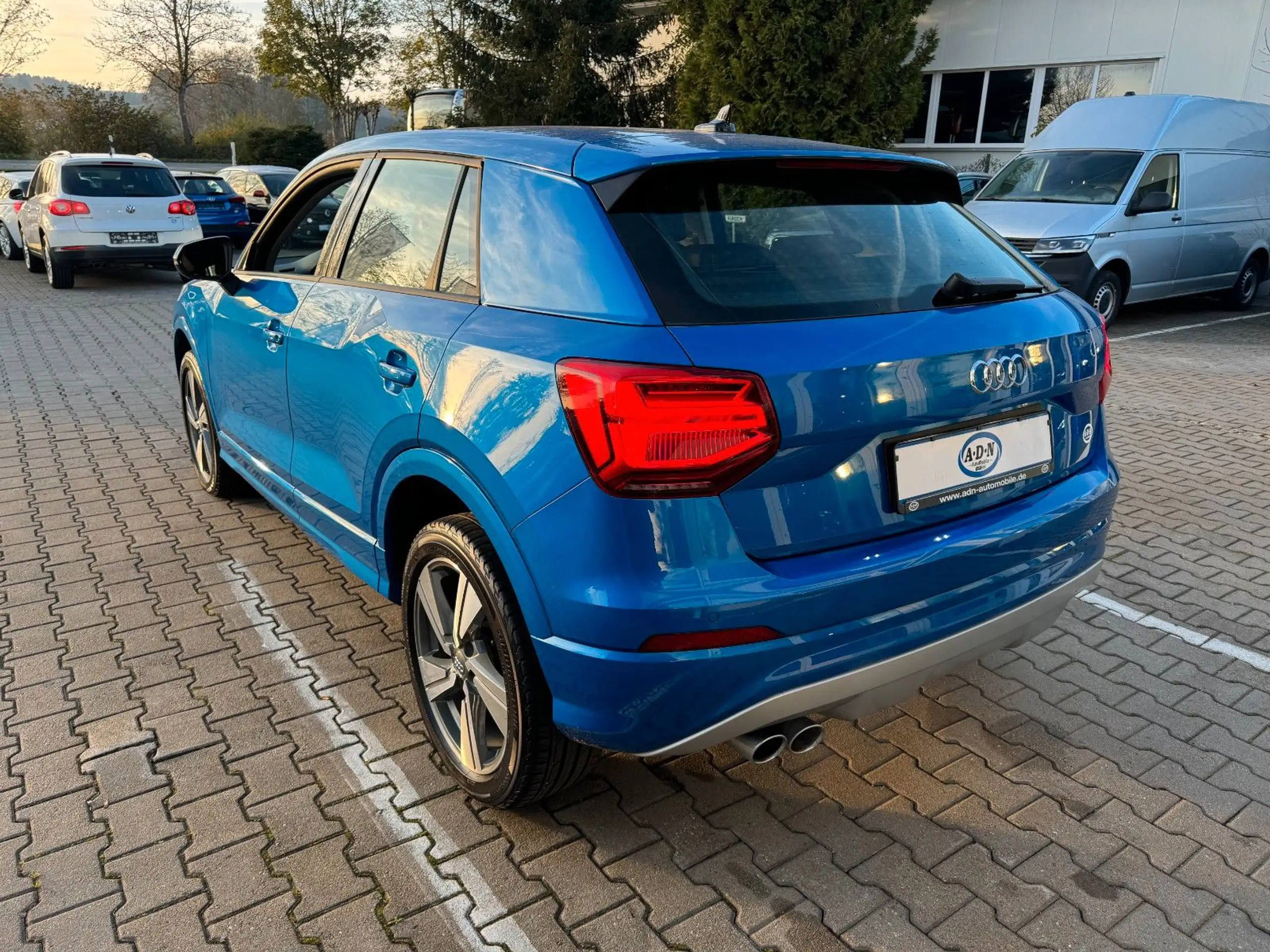 Audi - Q2