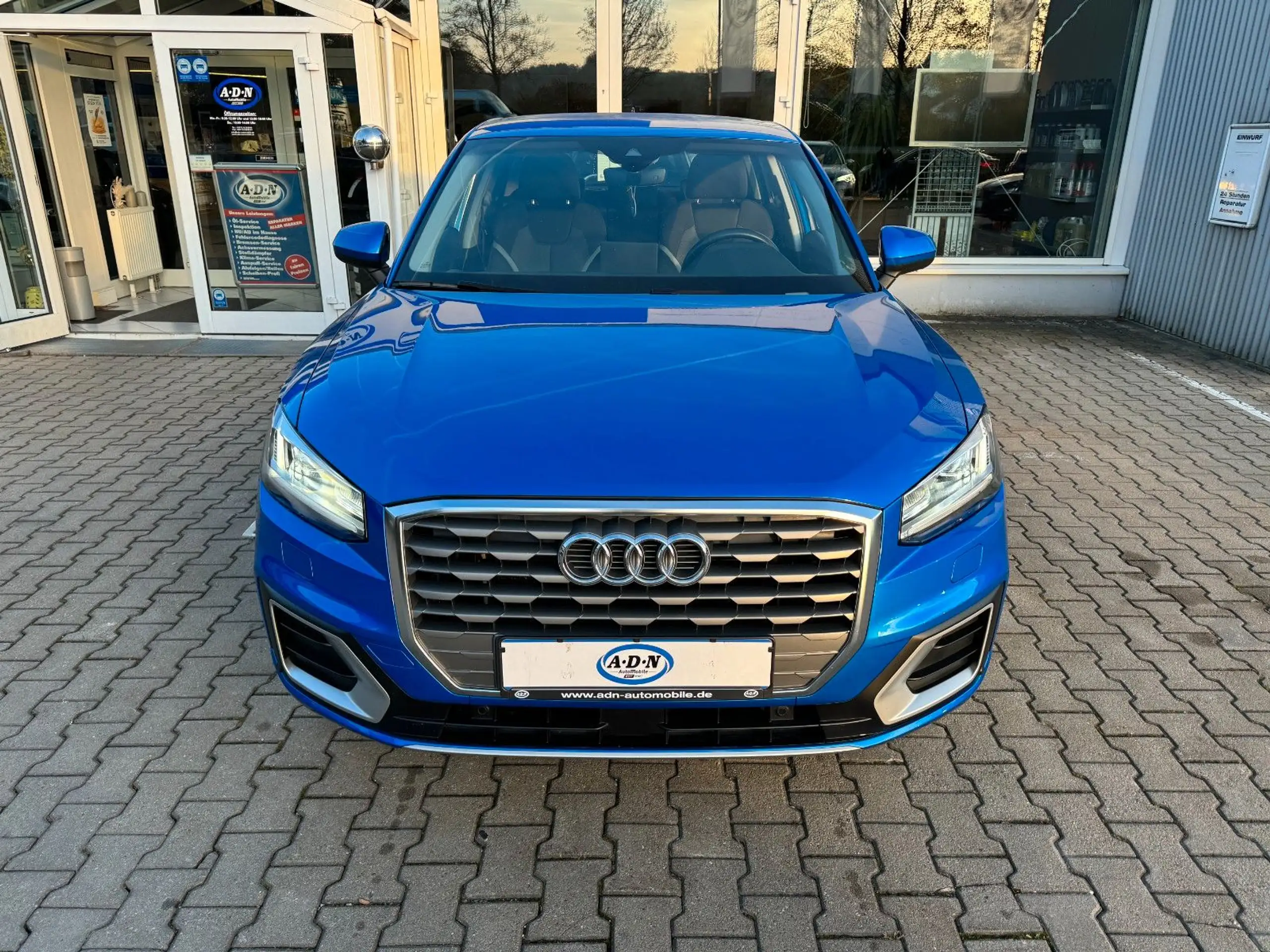 Audi - Q2