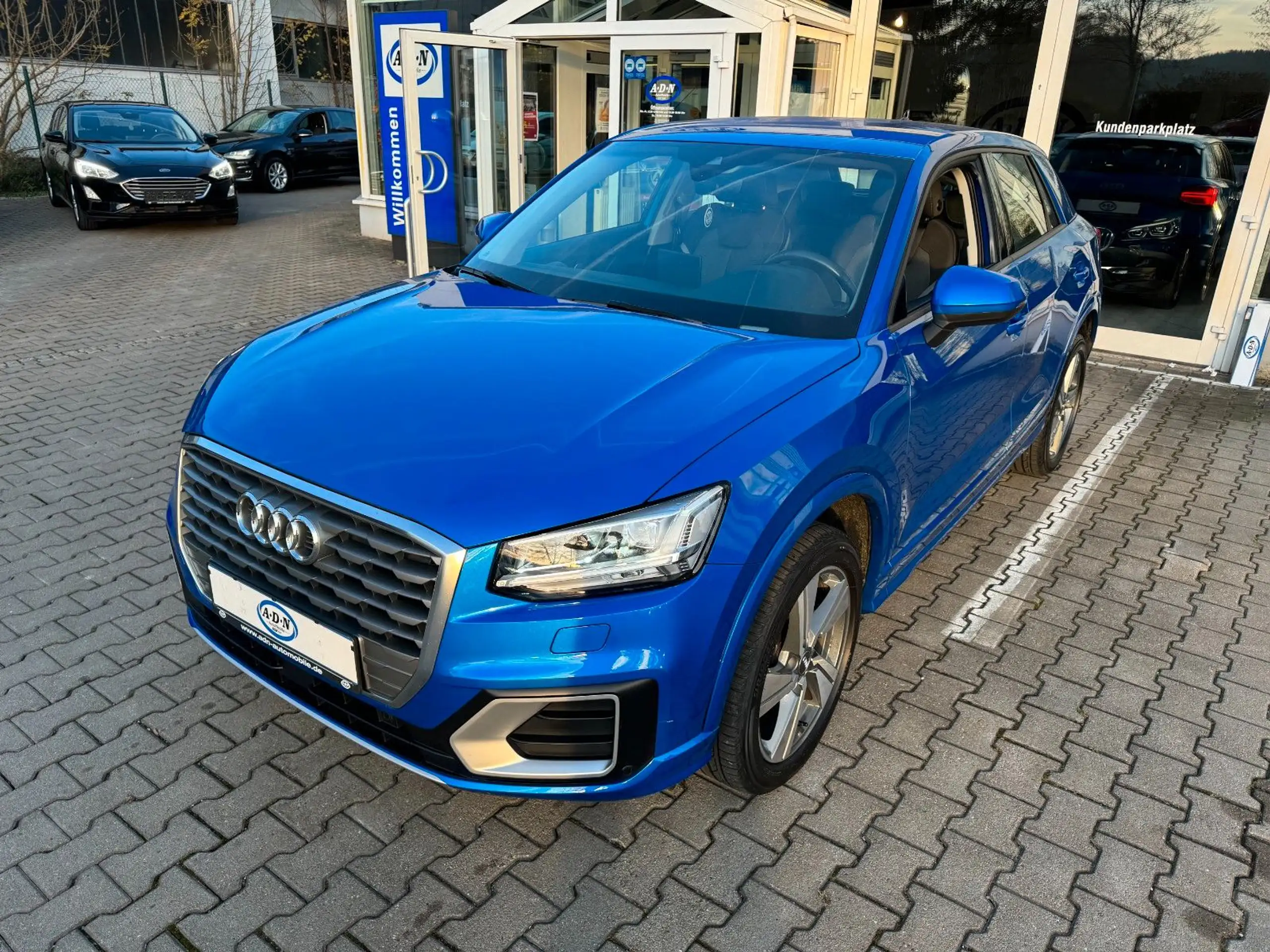 Audi - Q2