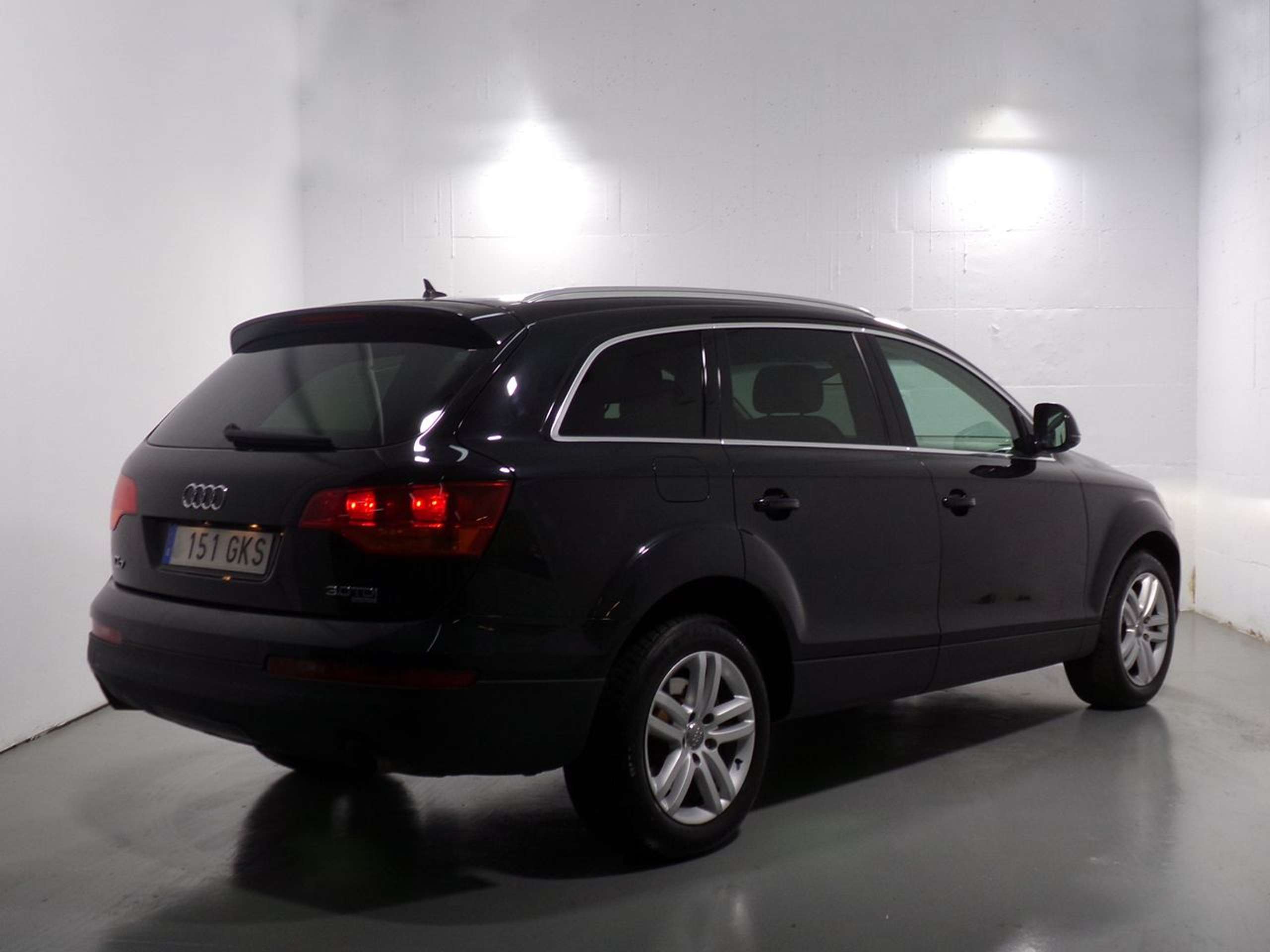 Audi - Q7