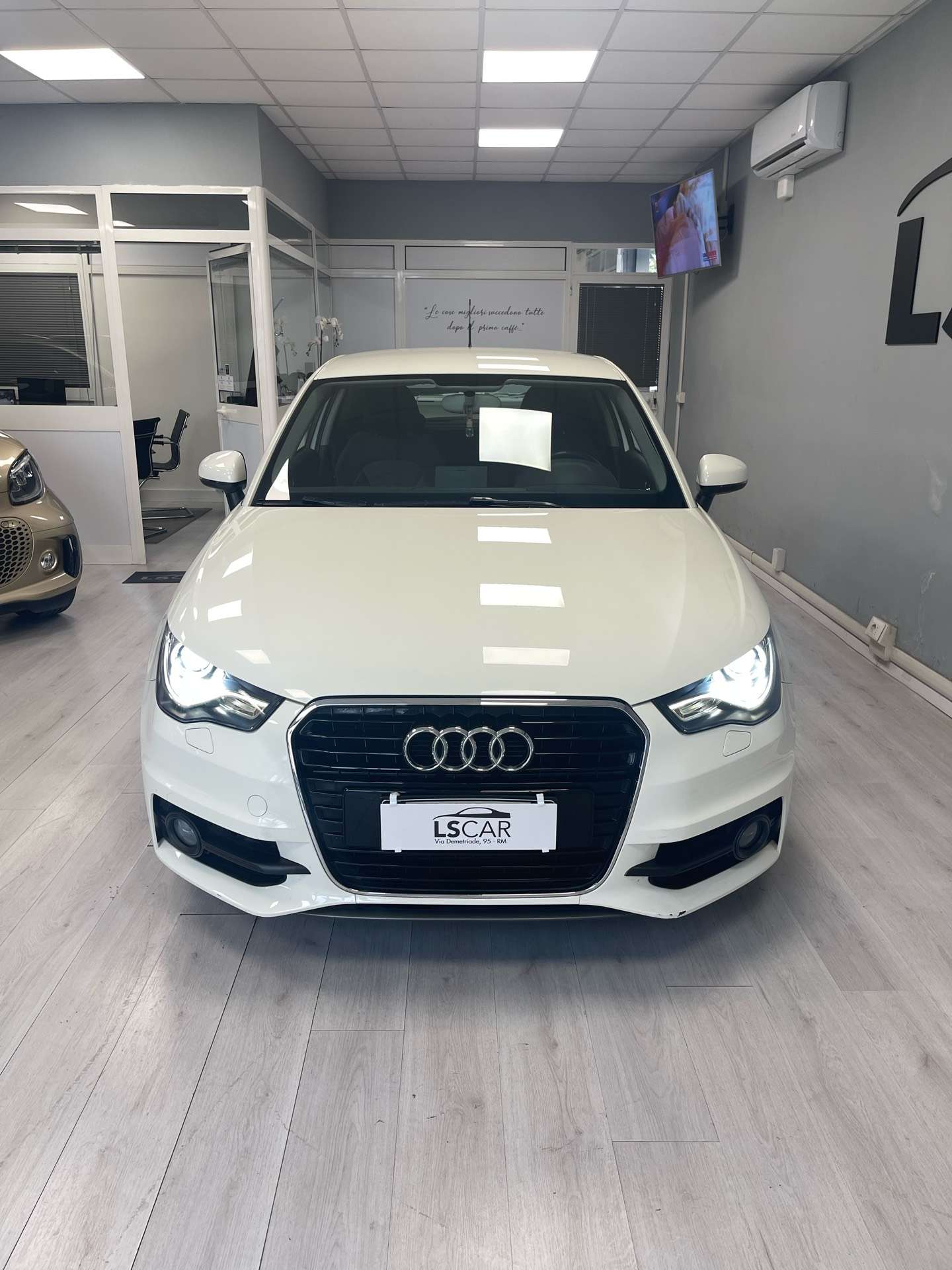 Audi - A1