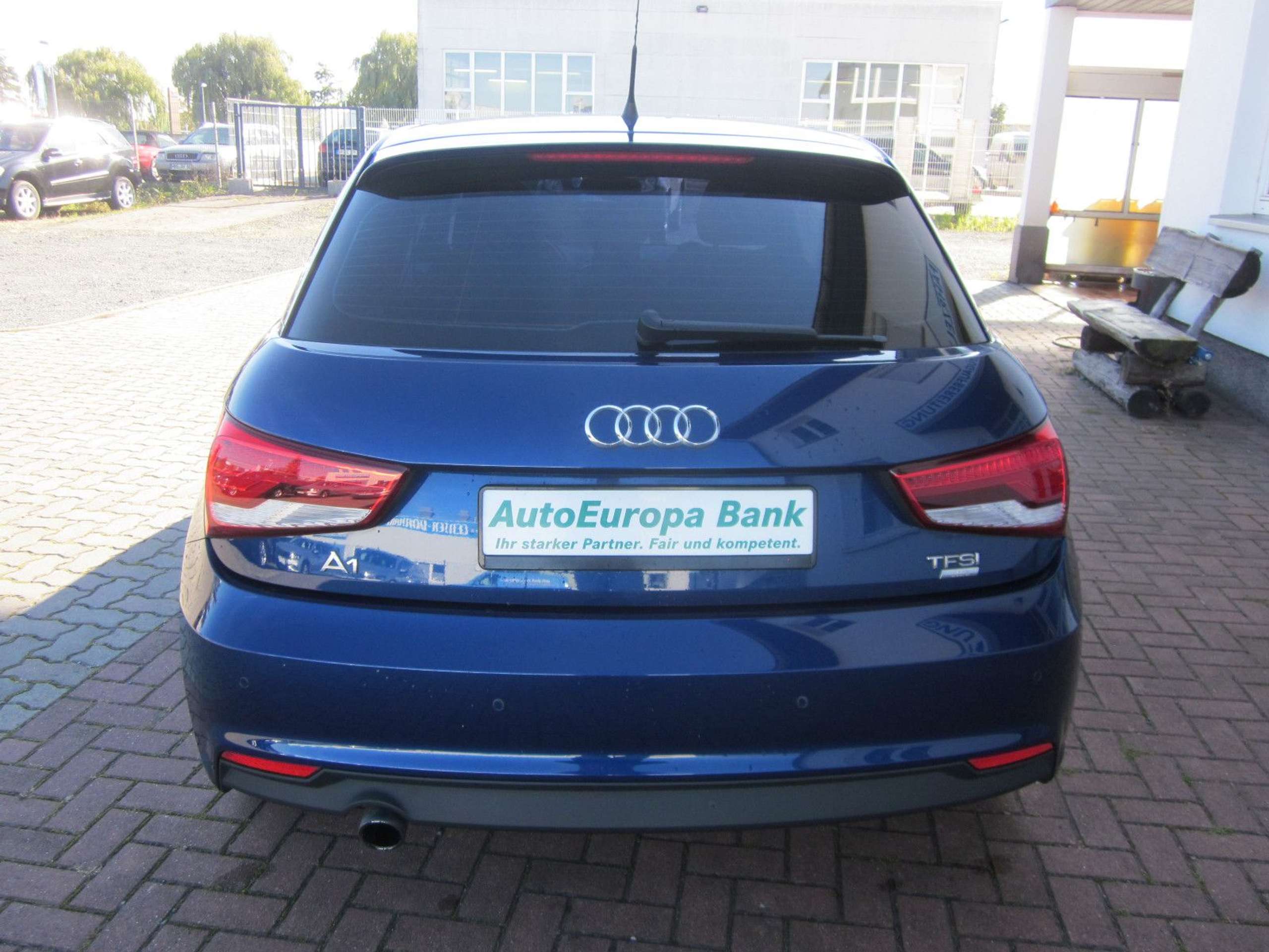 Audi - A1