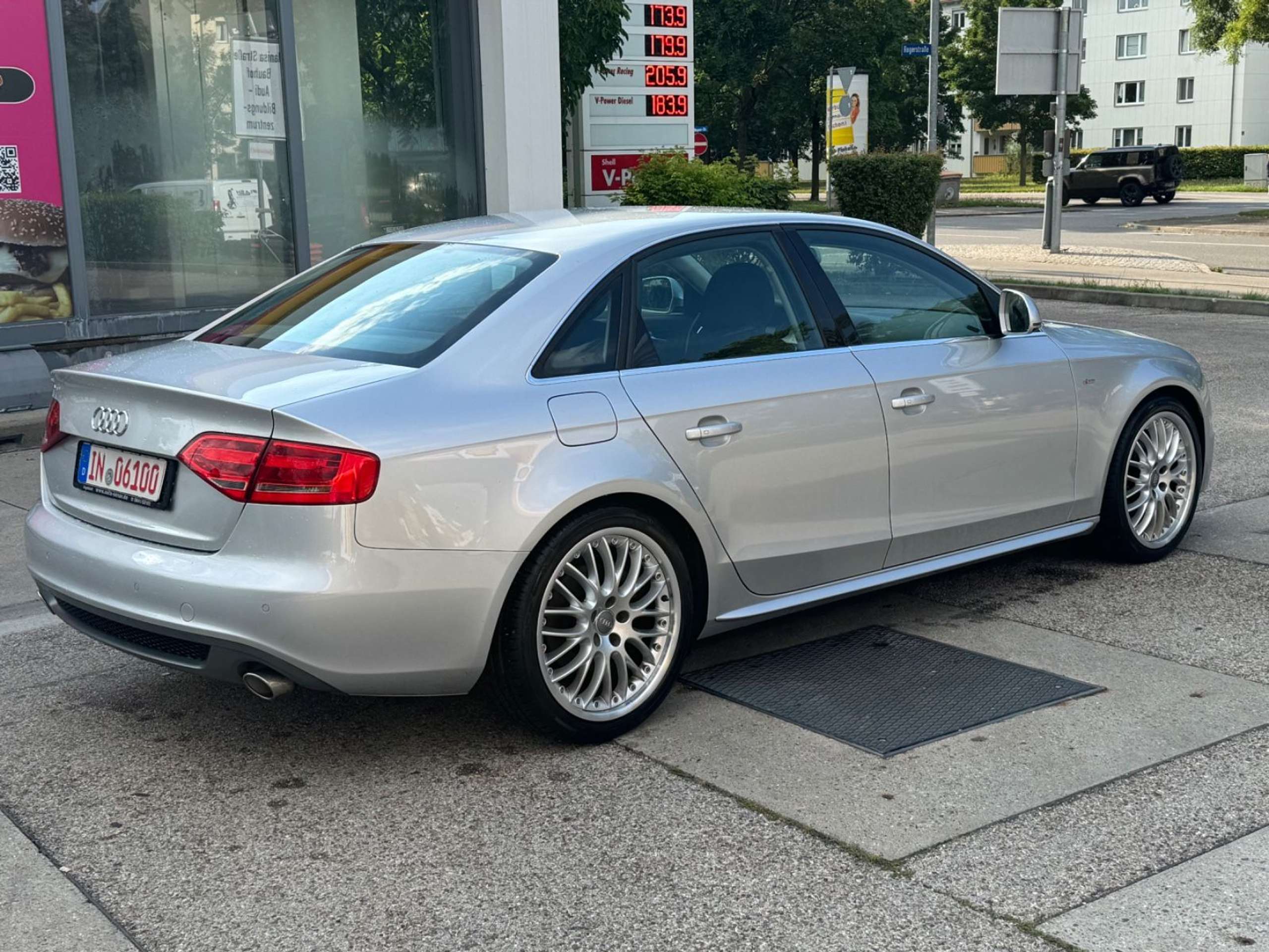 Audi - A4