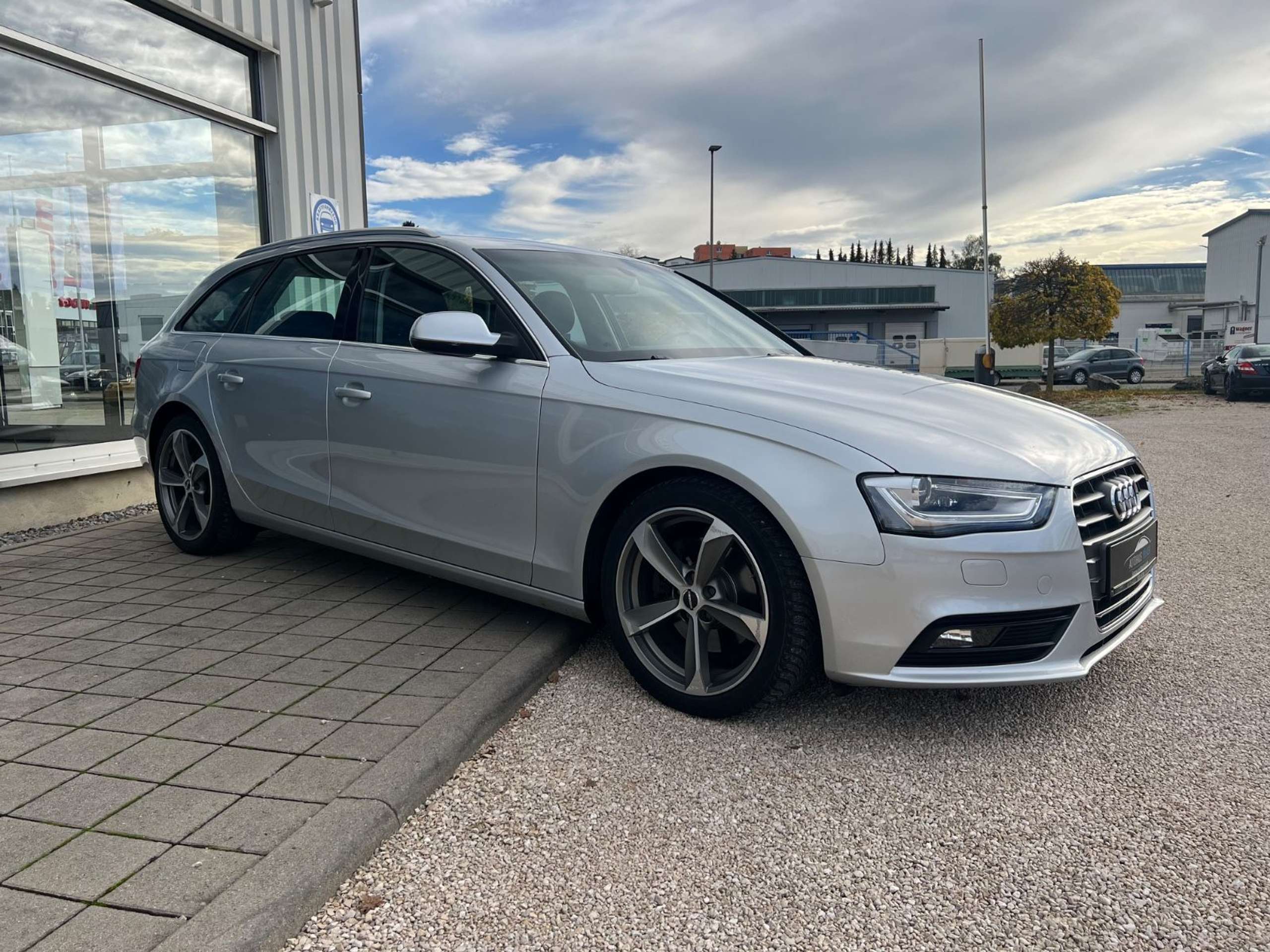 Audi - A4