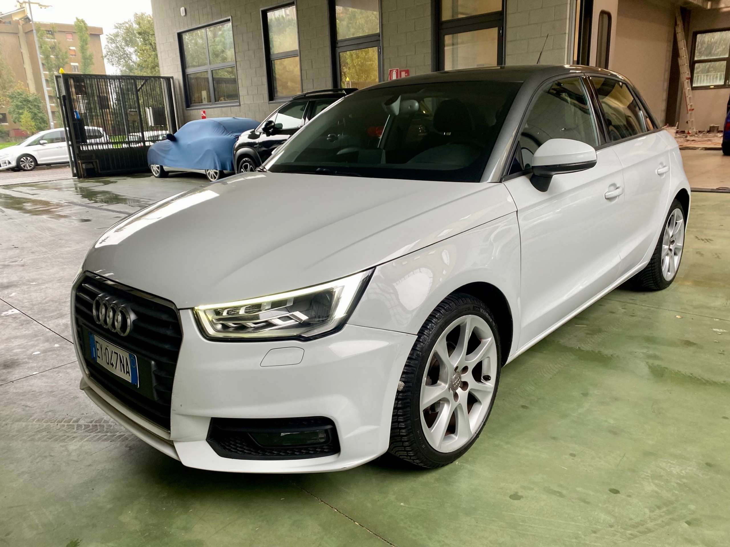 Audi - A1