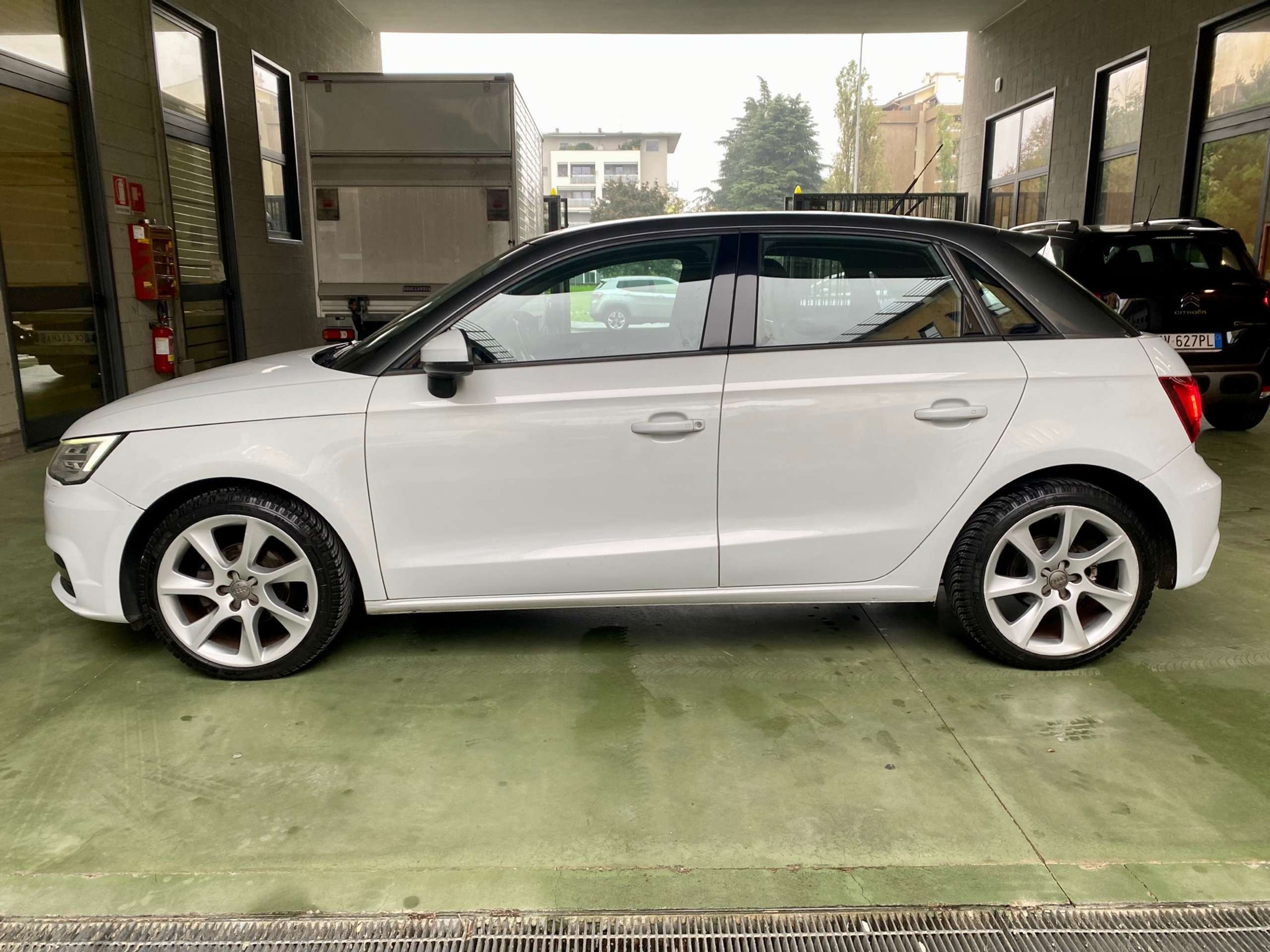 Audi - A1