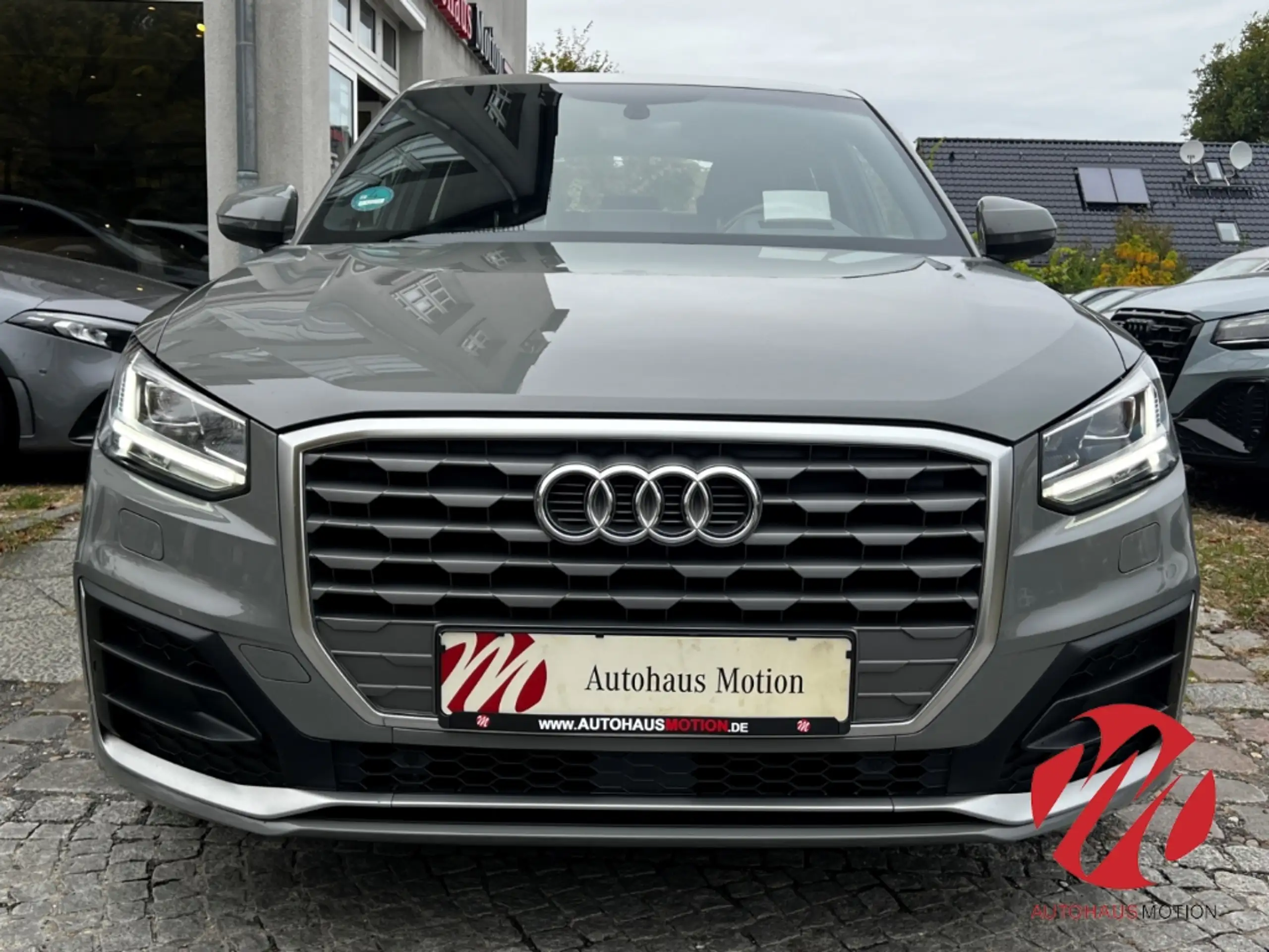 Audi - Q2