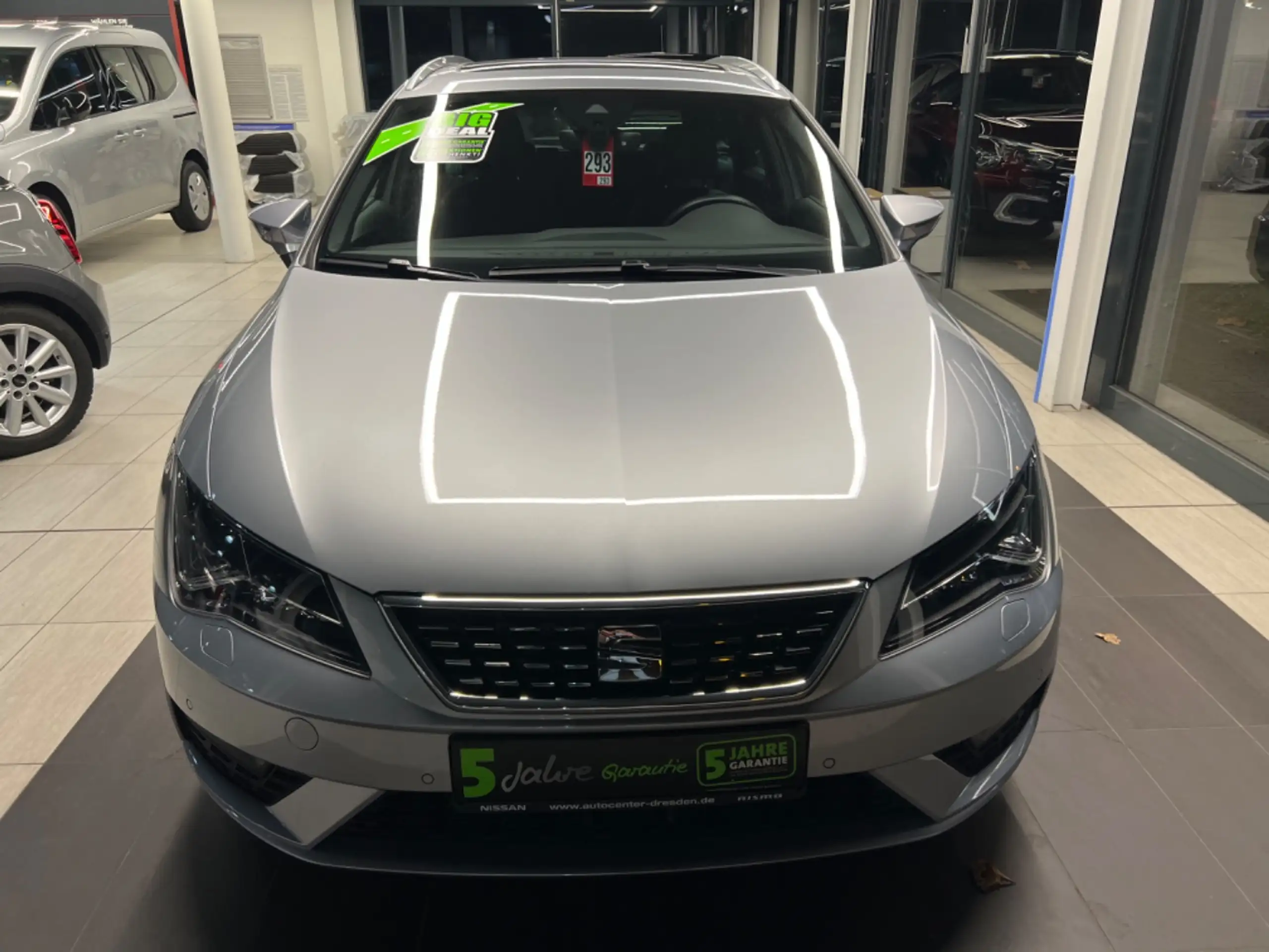 SEAT - Leon