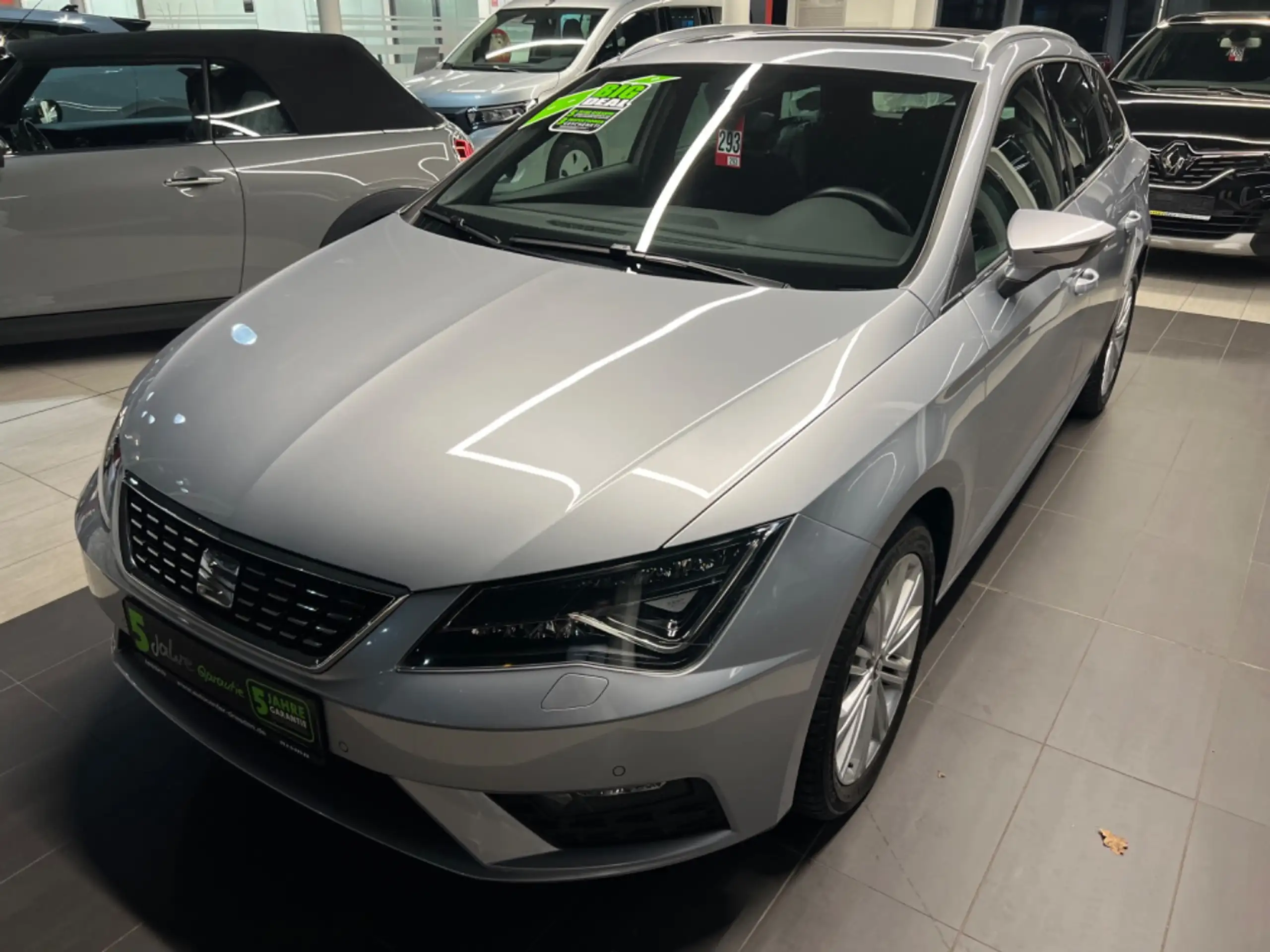 SEAT - Leon