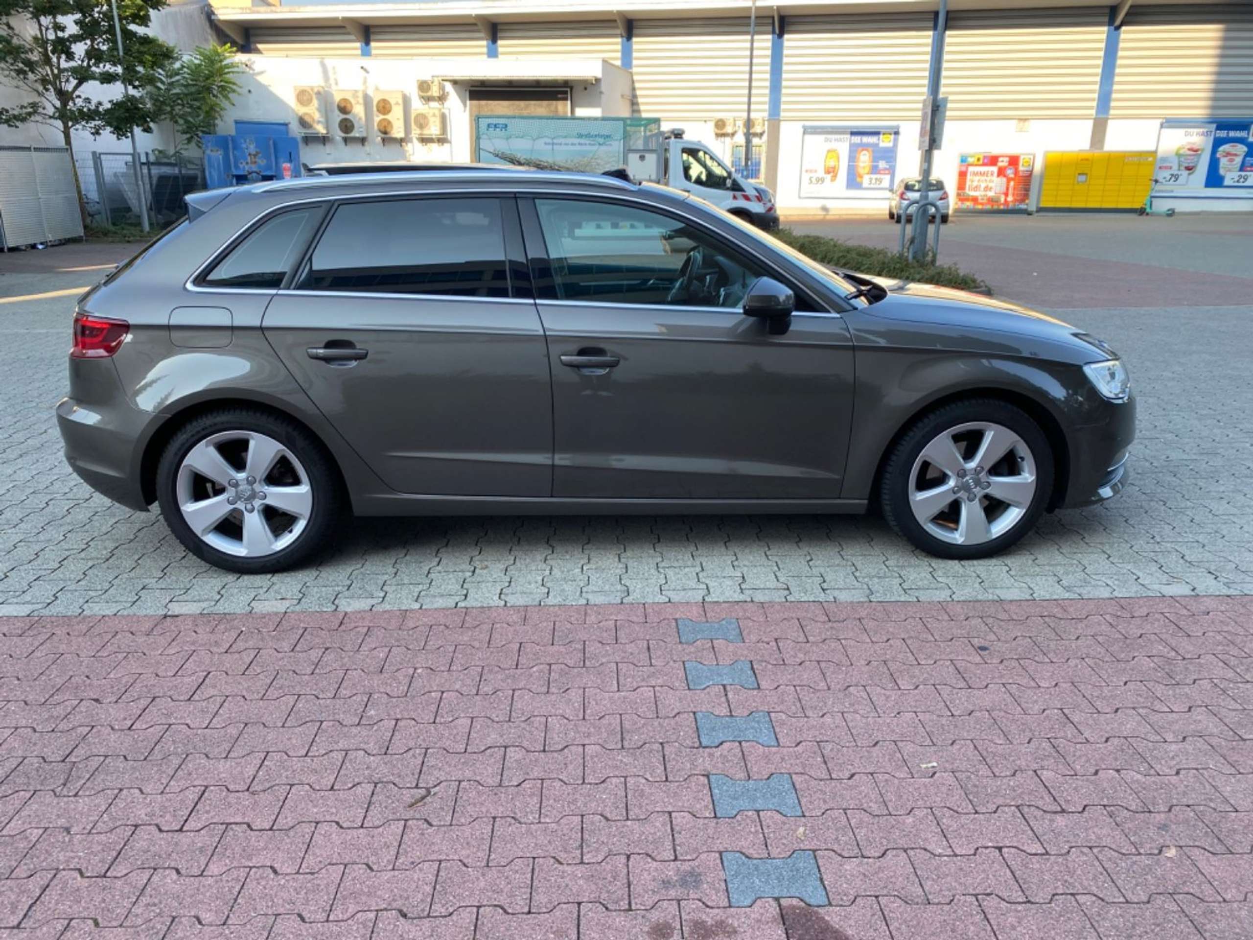 Audi - A3