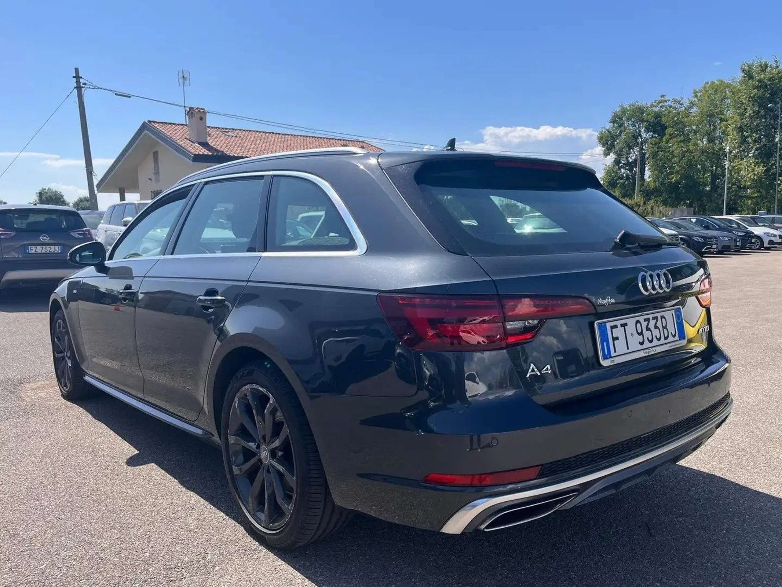 Audi - A4