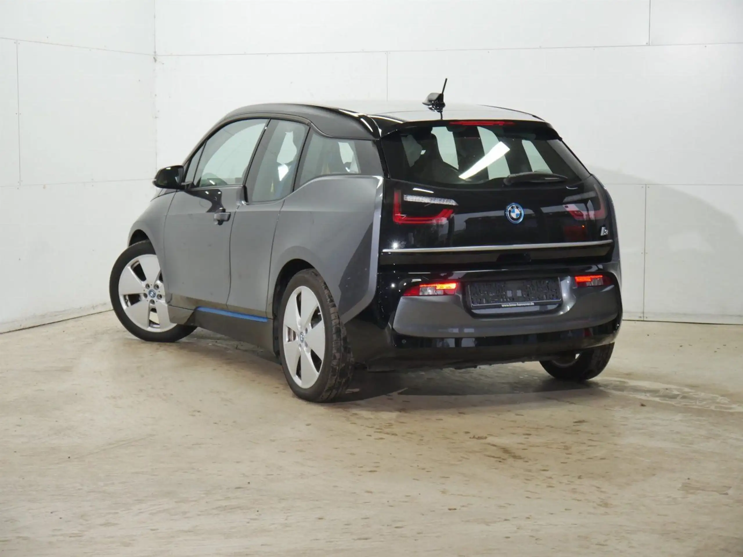 BMW - i3