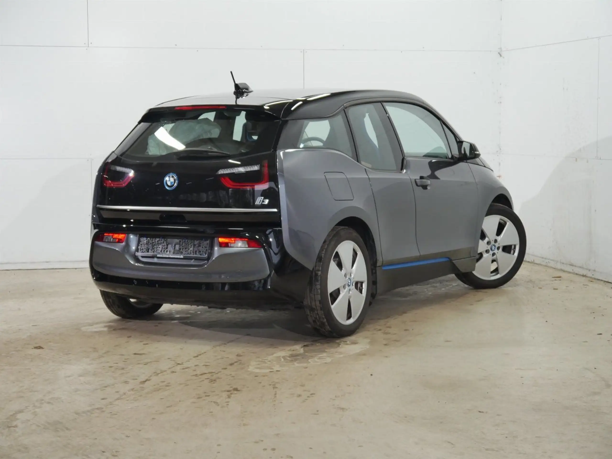 BMW - i3