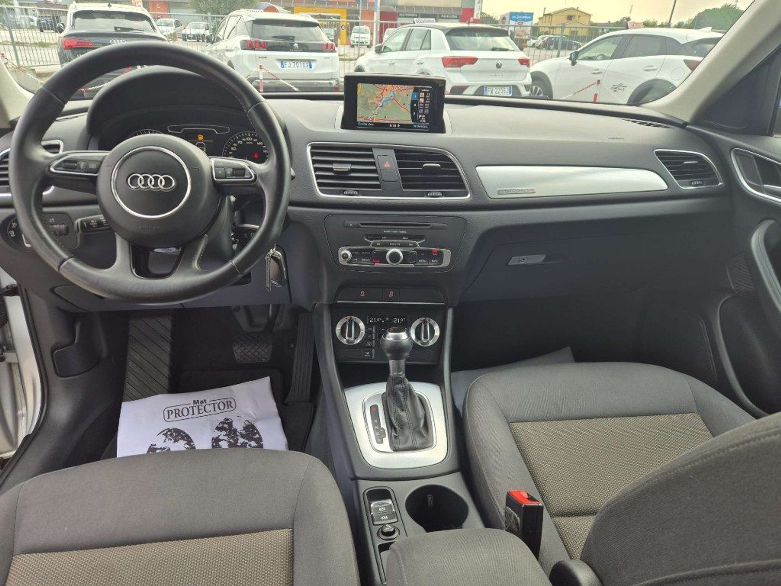 Audi - Q3