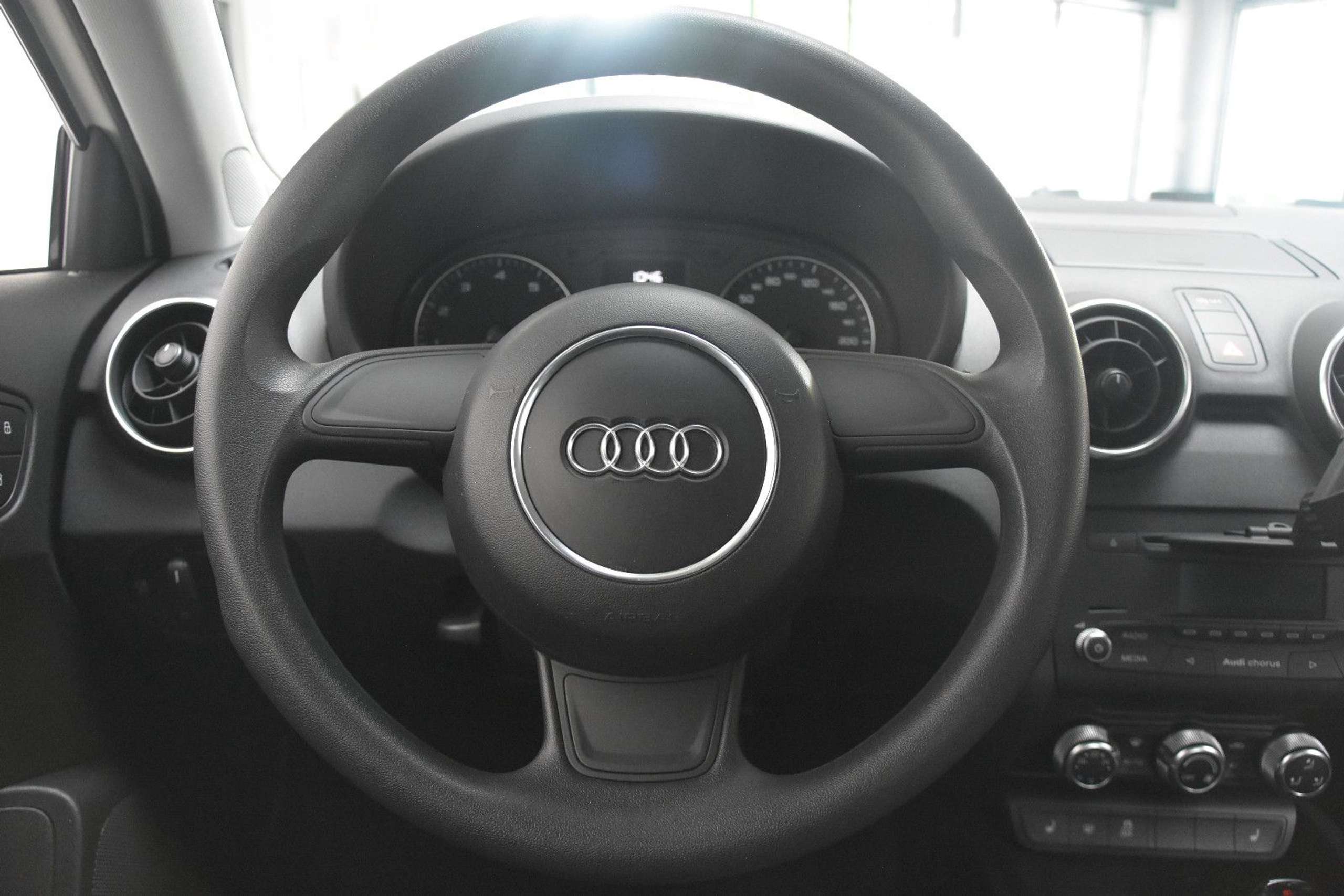 Audi - A1