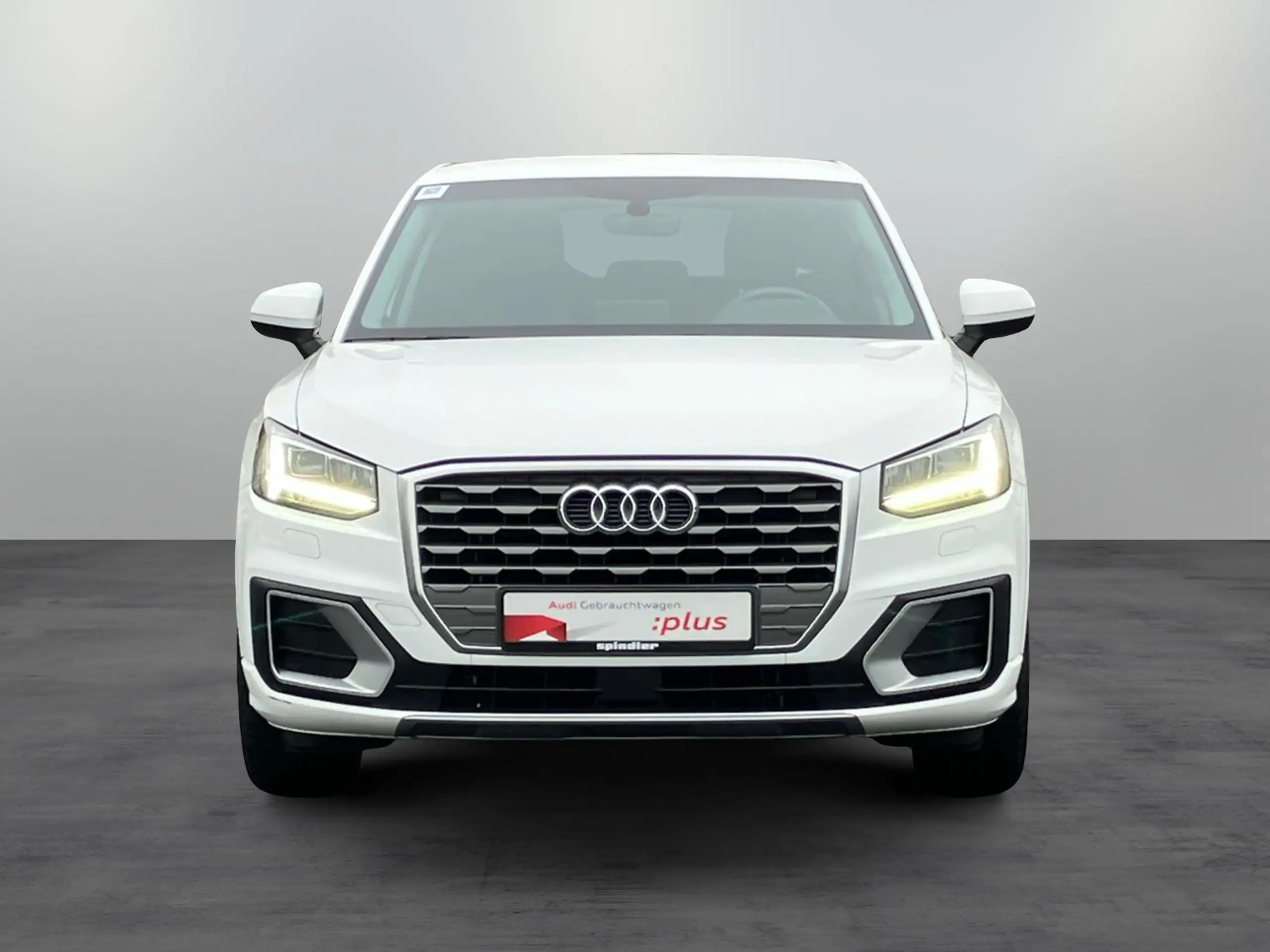 Audi - Q2