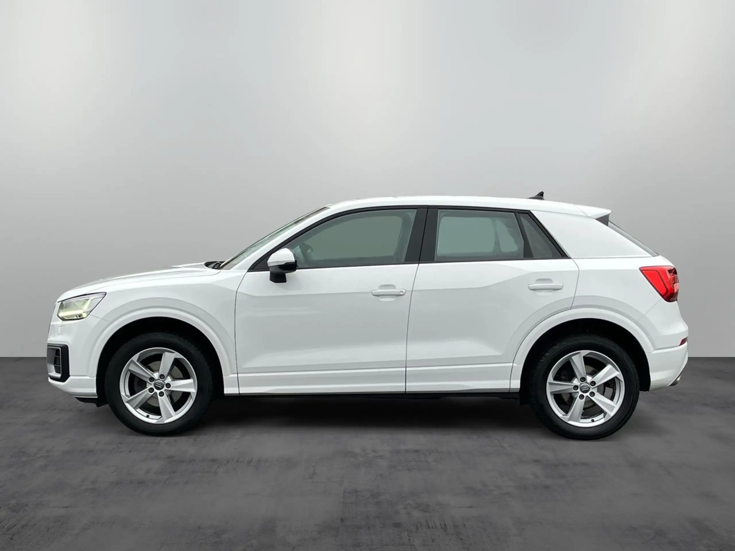 Audi - Q2